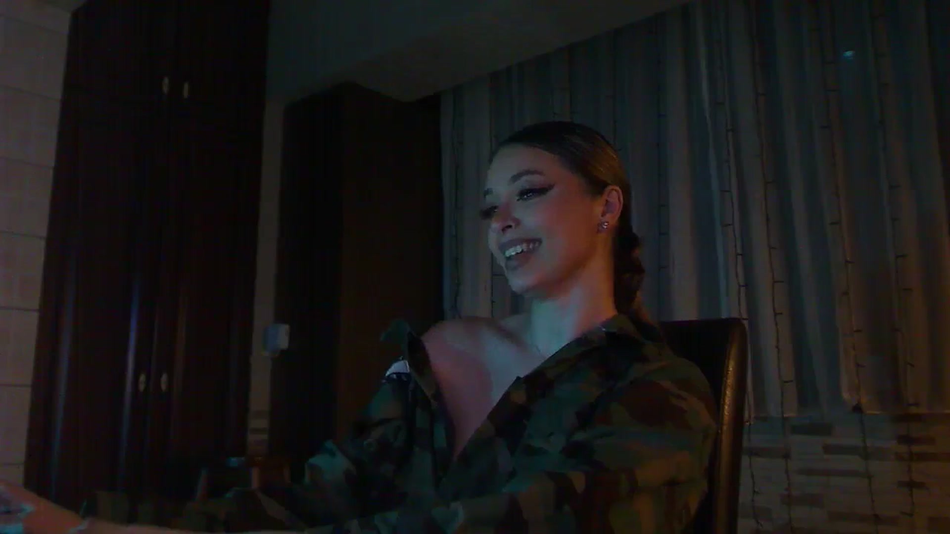 Gallery image thumbnail from No_bo_dy's myfreecams stream on, 02/25/2024, 01:54 image 19 of 20