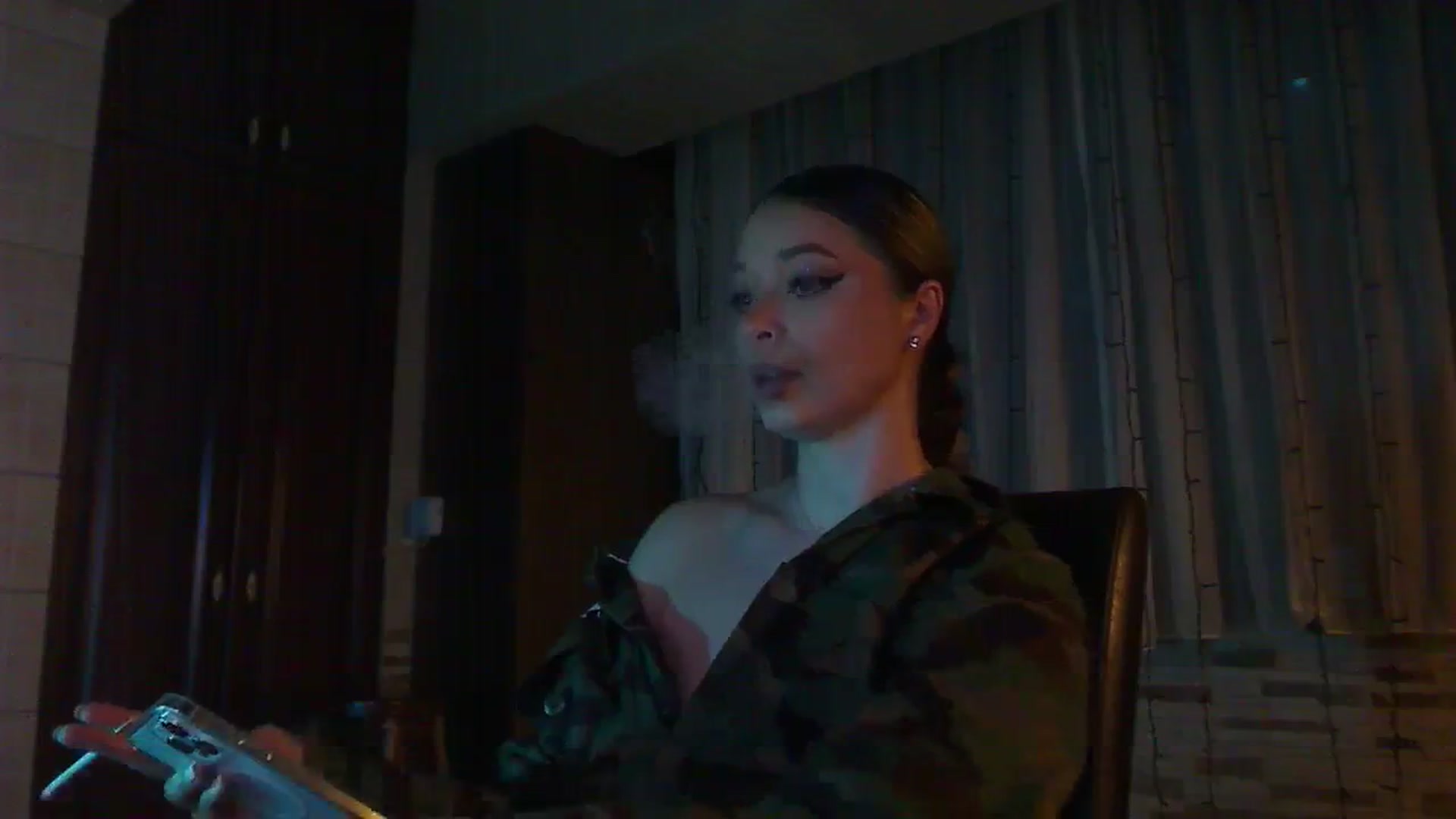 Gallery image thumbnail from No_bo_dy's myfreecams stream on, 02/25/2024, 01:54 image 18 of 20