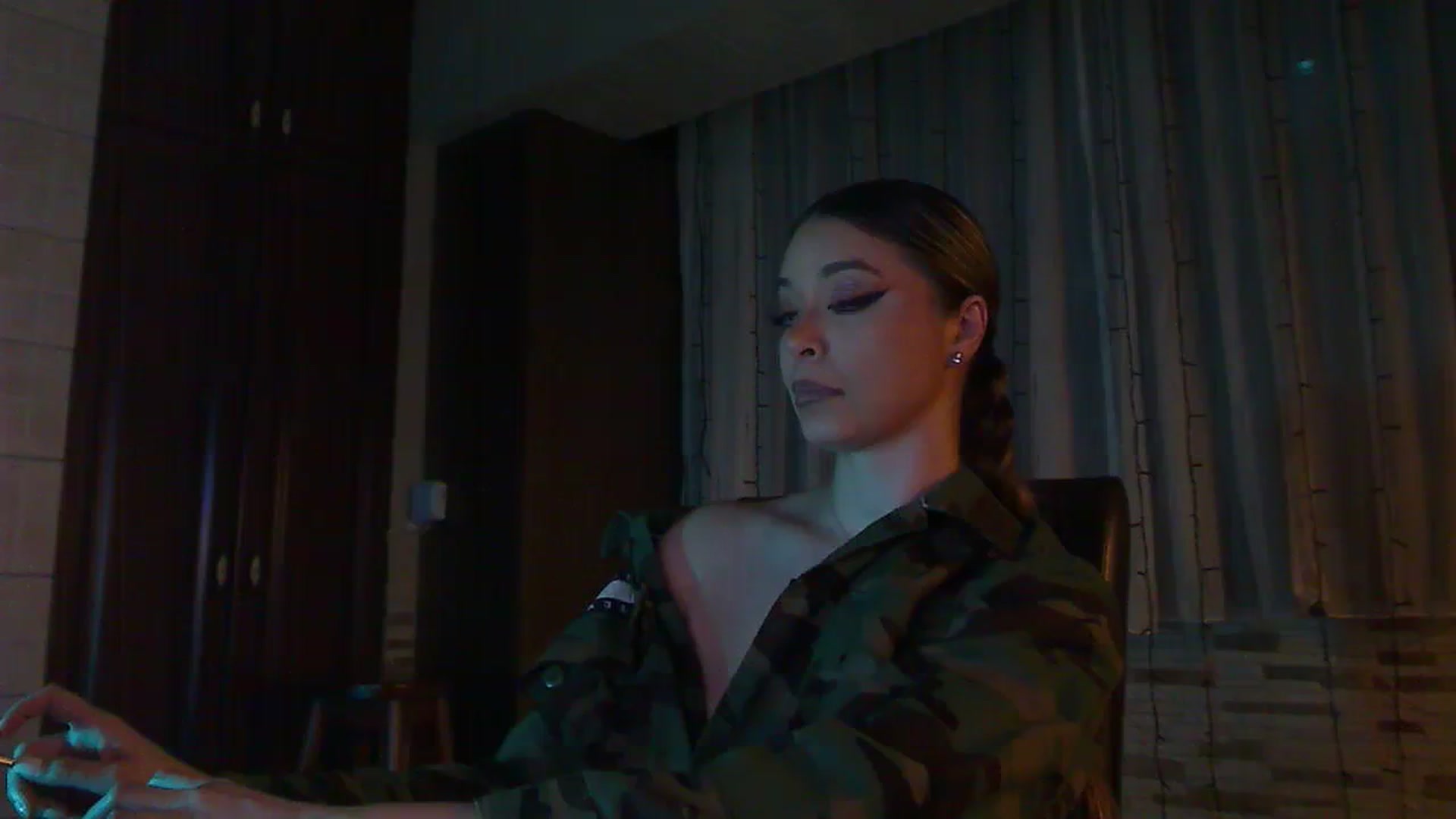 Gallery image thumbnail from No_bo_dy's myfreecams stream on, 02/25/2024, 01:54 image 9 of 20