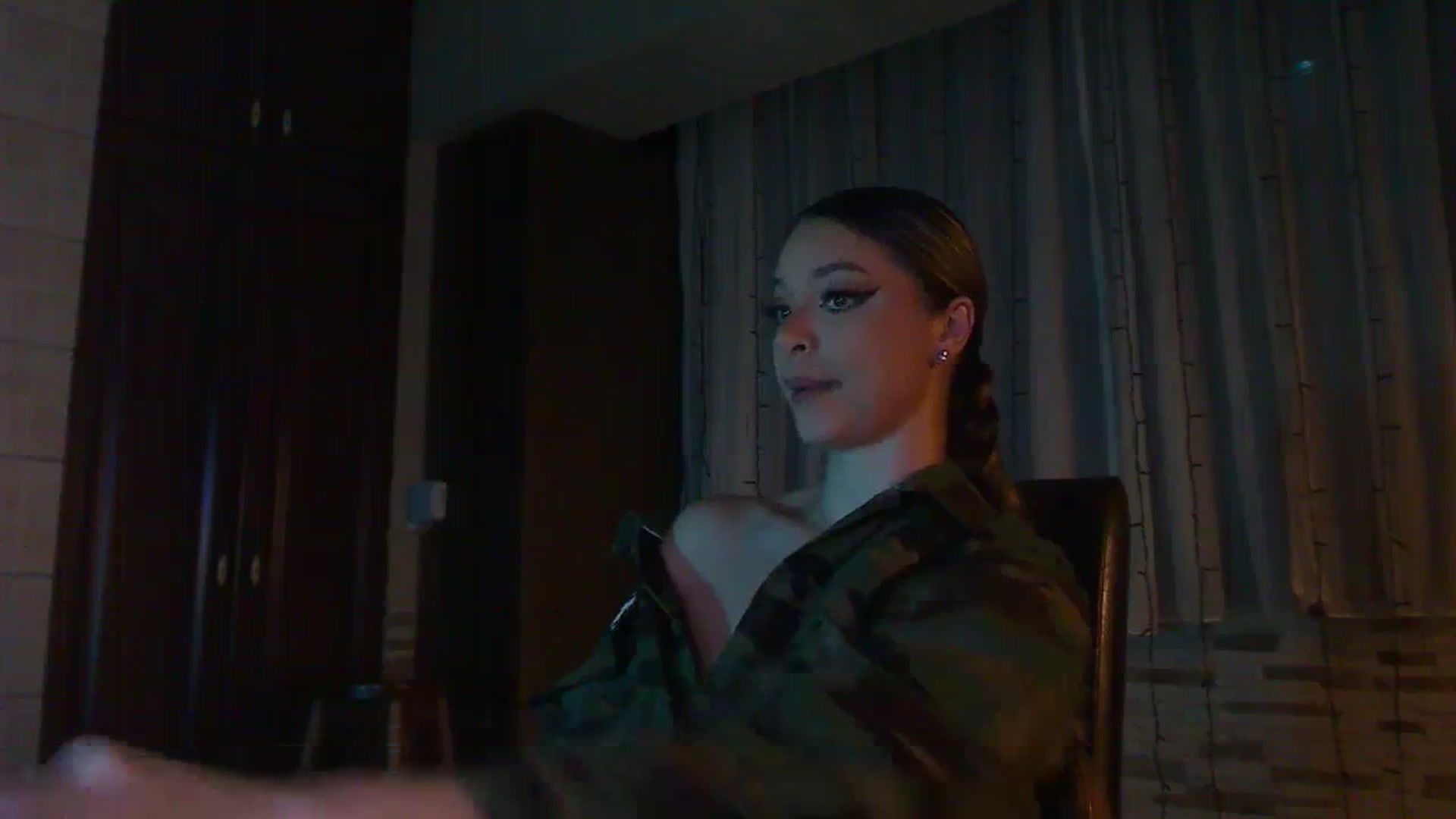 Gallery image thumbnail from No_bo_dy's myfreecams stream on, 02/25/2024, 01:54 image 10 of 20
