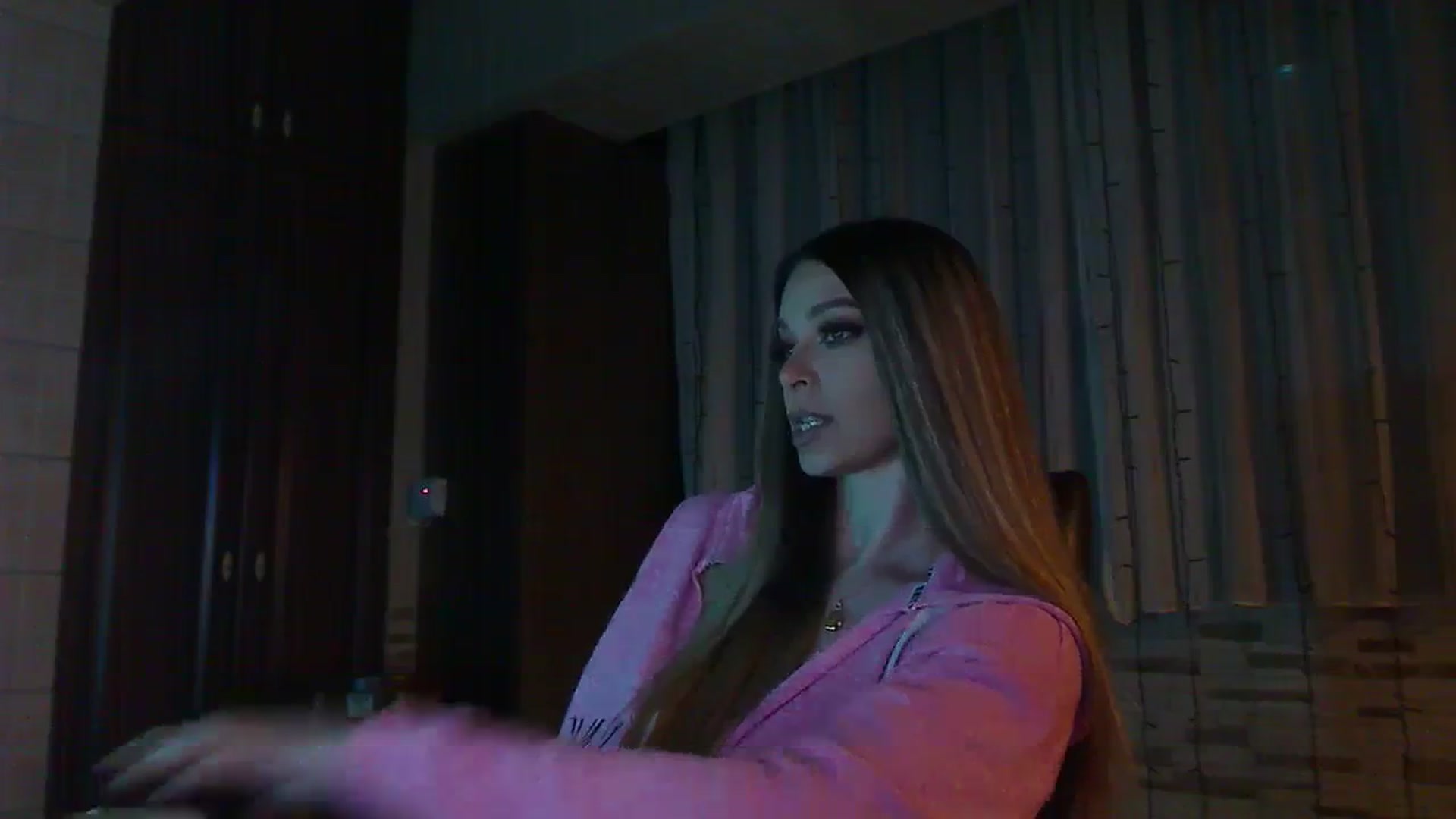 Gallery image thumbnail from No_bo_dy's myfreecams stream on, 03/02/2024, 02:35 image 6 of 20