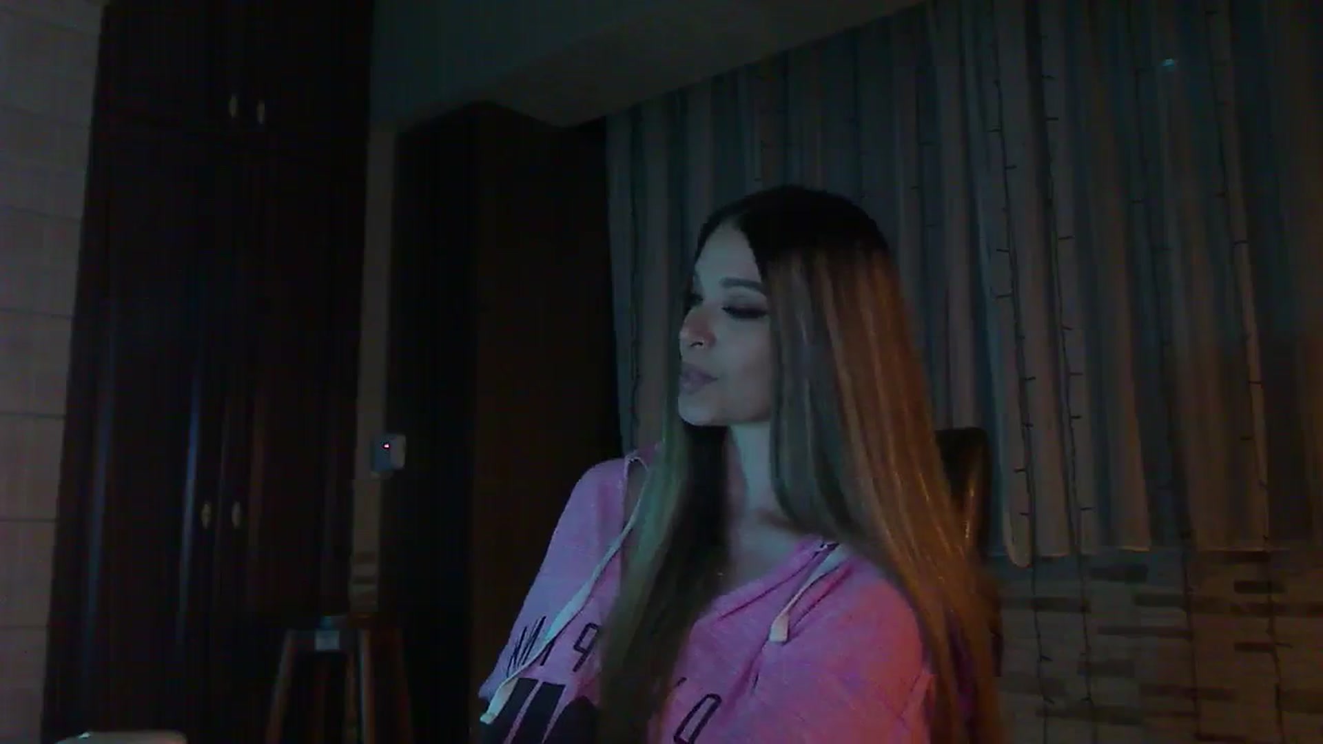 Gallery image thumbnail from No_bo_dy's myfreecams stream on, 03/02/2024, 02:35 image 7 of 20