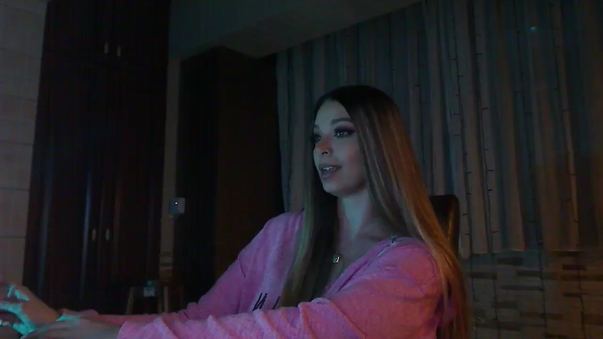Gallery image thumbnail from No_bo_dy's myfreecams stream on, 03/02/2024, 02:35 image 11 of 20