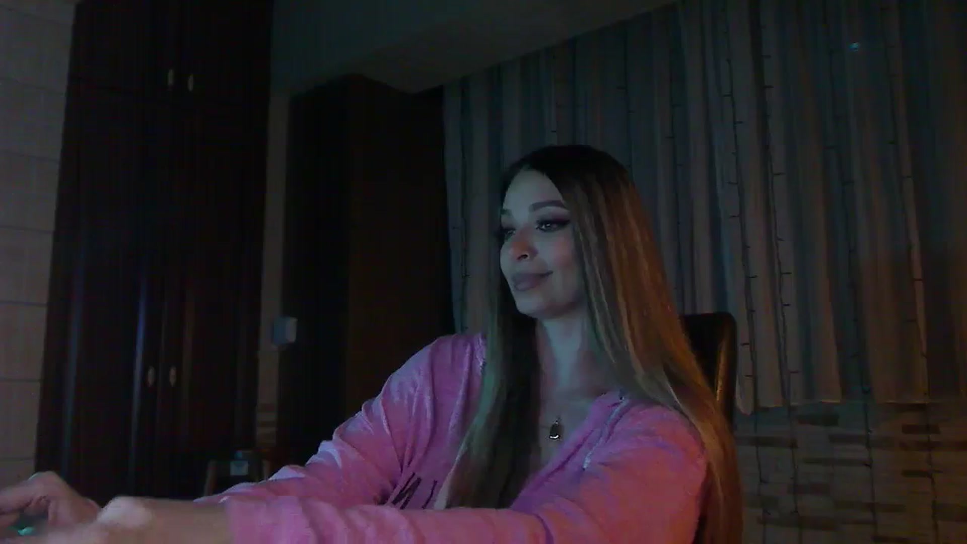 Gallery image thumbnail from No_bo_dy's myfreecams stream on, 03/02/2024, 02:35 image 12 of 20