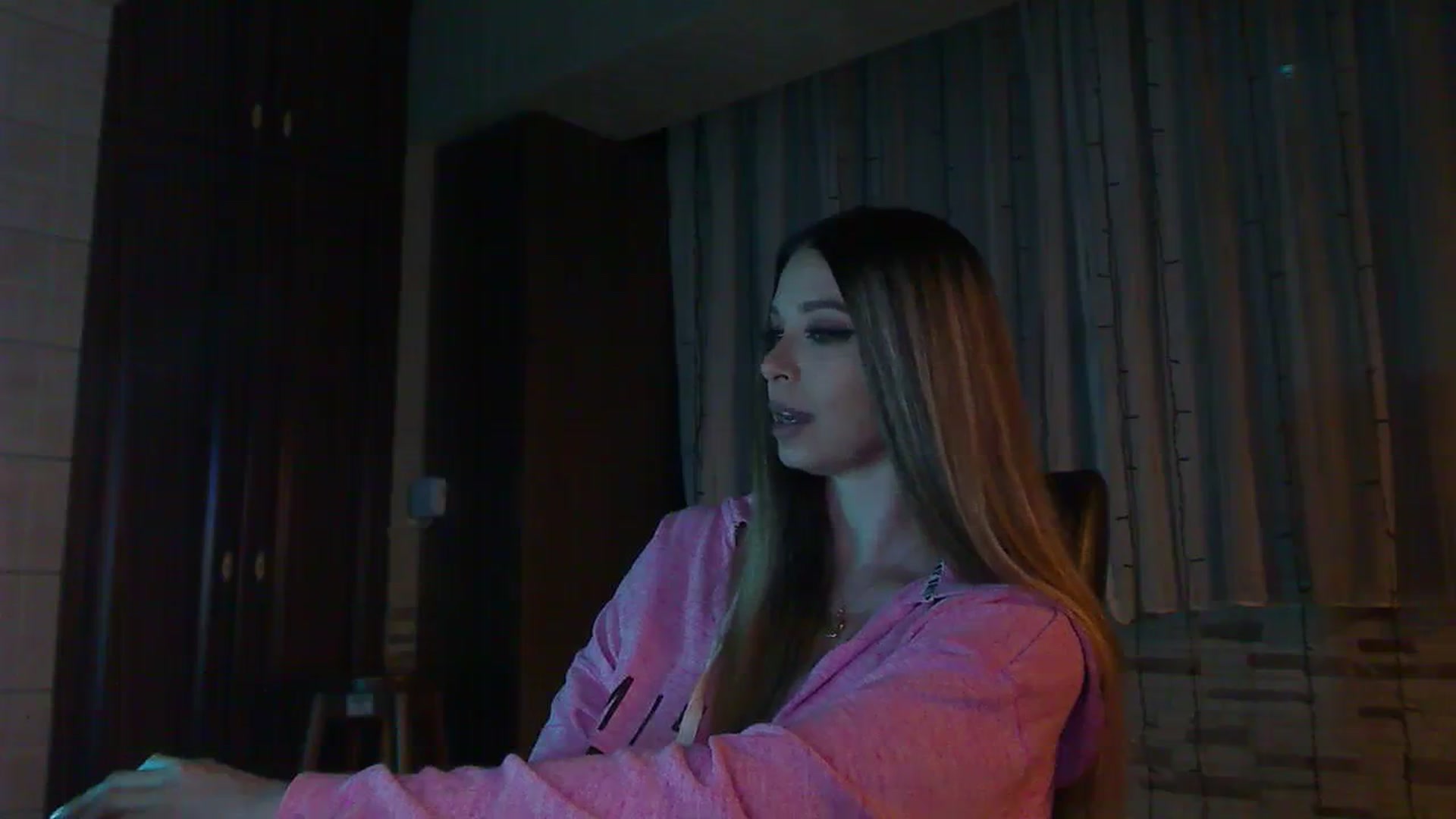 Gallery image thumbnail from No_bo_dy's myfreecams stream on, 03/02/2024, 02:35 image 14 of 20