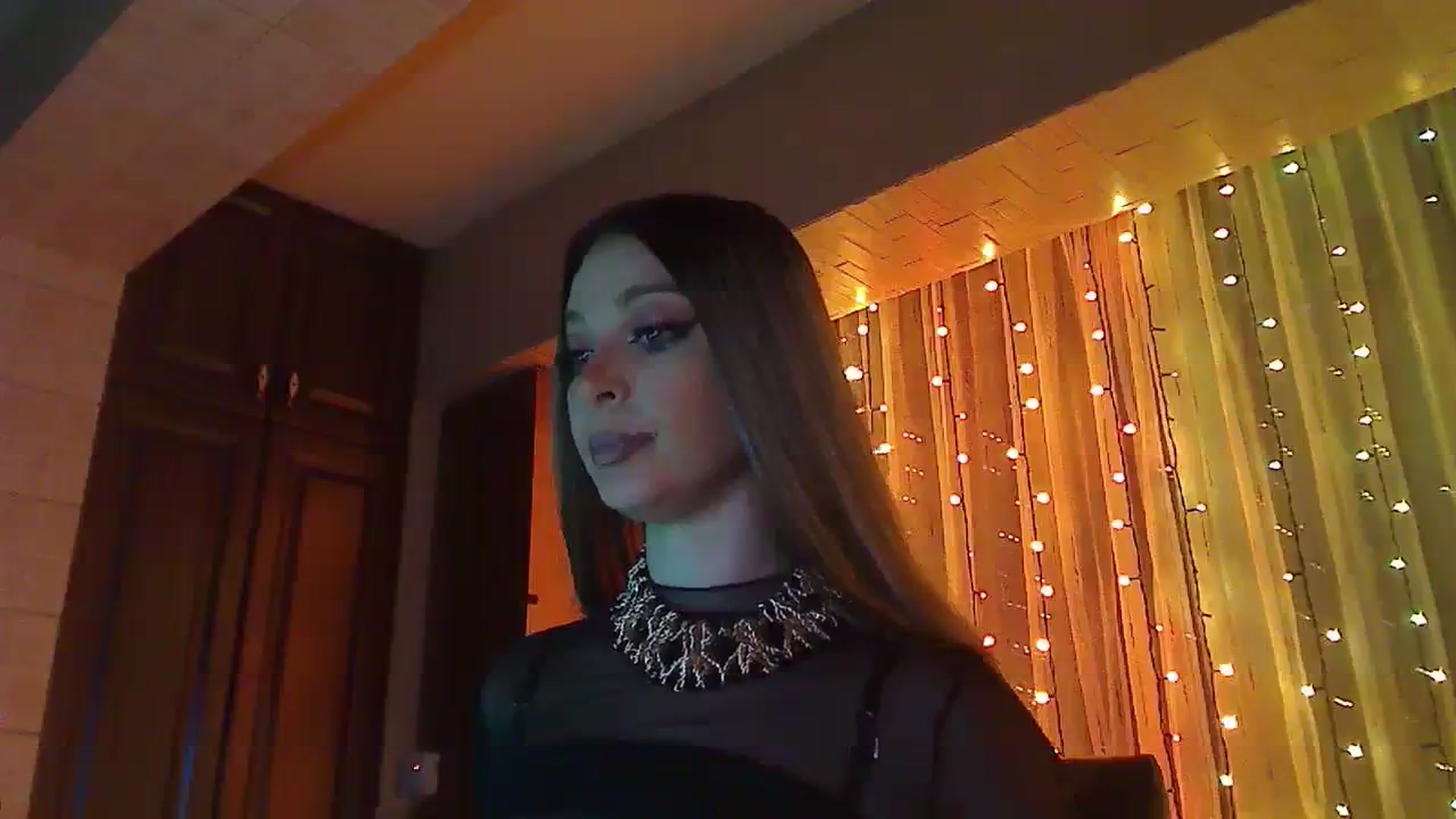 Gallery image thumbnail from No_bo_dy's myfreecams stream on, 03/11/2024, 03:04 image 15 of 20