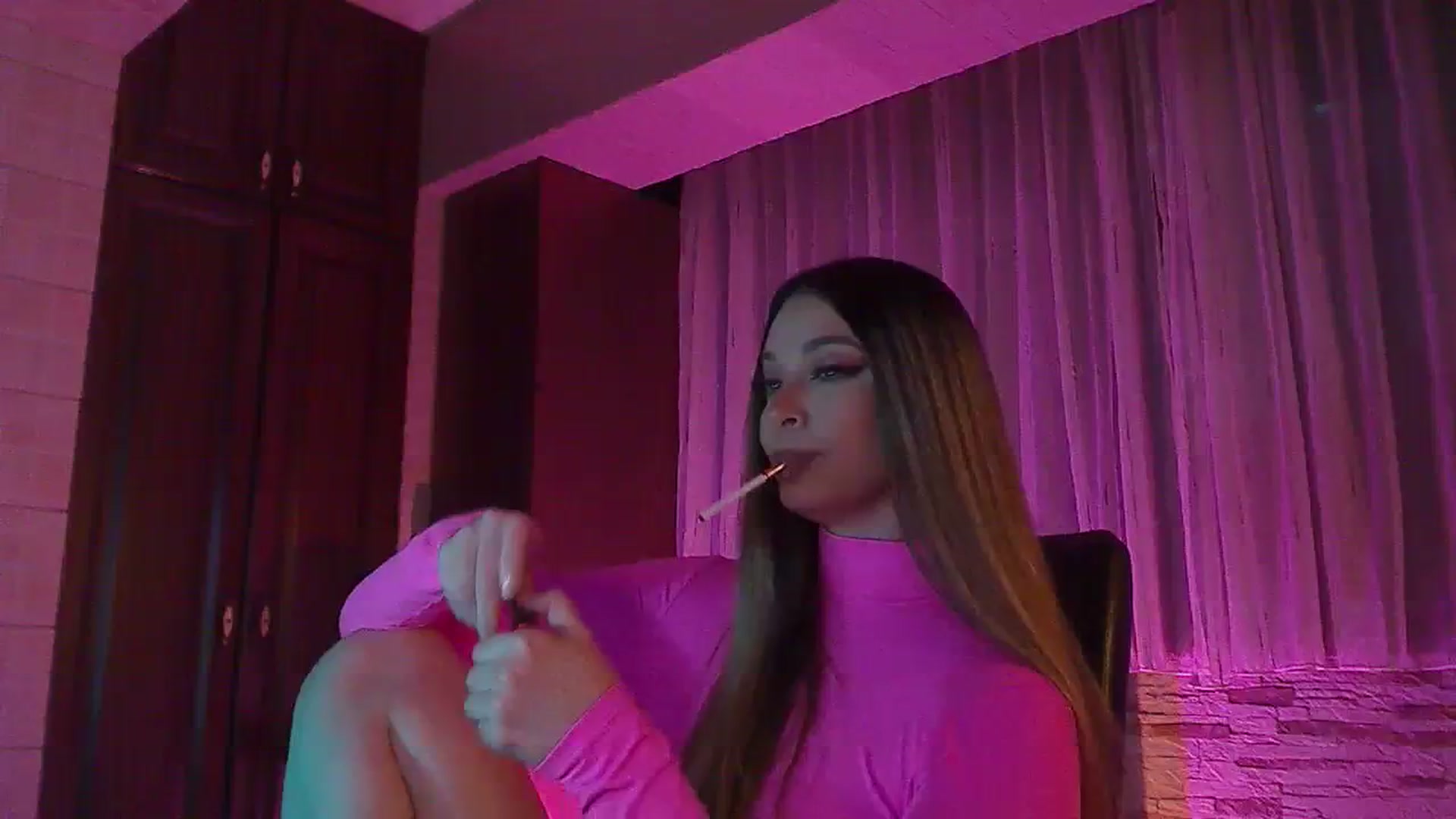 Gallery image thumbnail from No_bo_dy's myfreecams stream on, 04/13/2024, 01:51 image 8 of 20