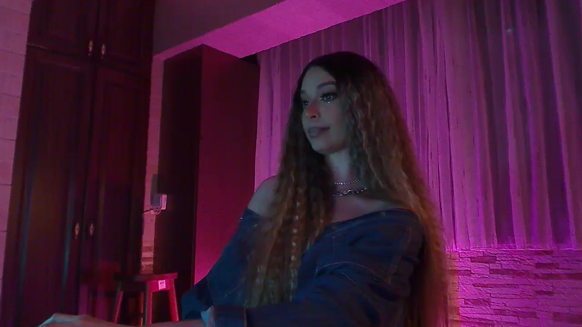 Gallery image thumbnail from No_bo_dy's myfreecams stream on, 05/10/2024, 23:33 image 2 of 20