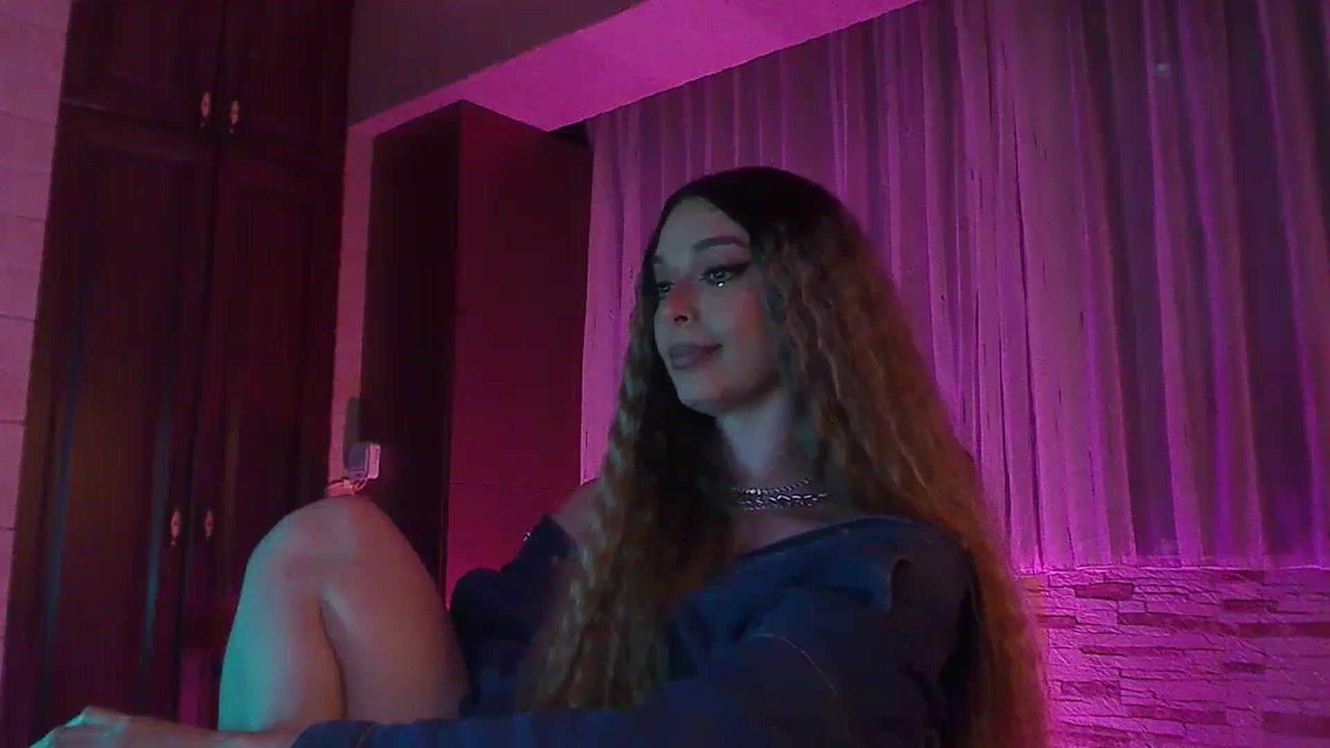 Gallery image thumbnail from No_bo_dy's myfreecams stream on, 05/11/2024, 03:51 image 5 of 20