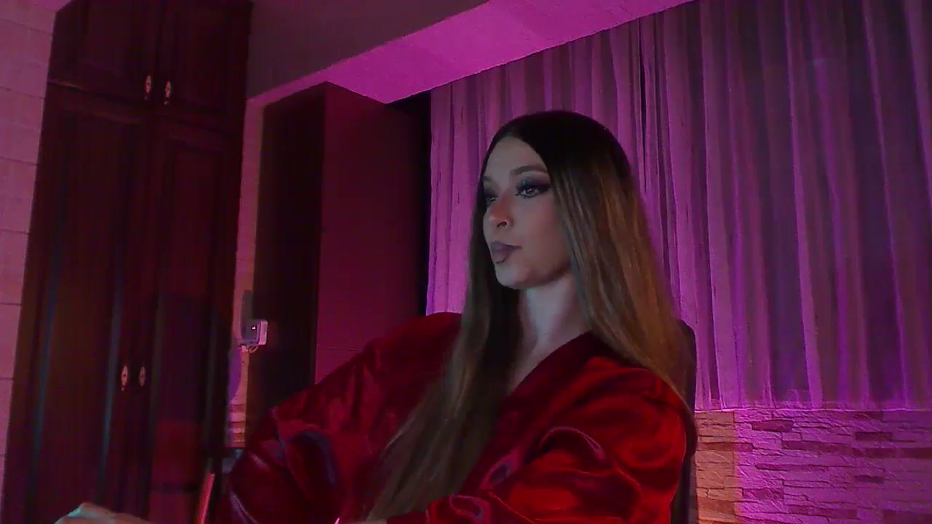 Gallery image thumbnail from No_bo_dy's myfreecams stream on, 05/19/2024, 03:24 image 12 of 20