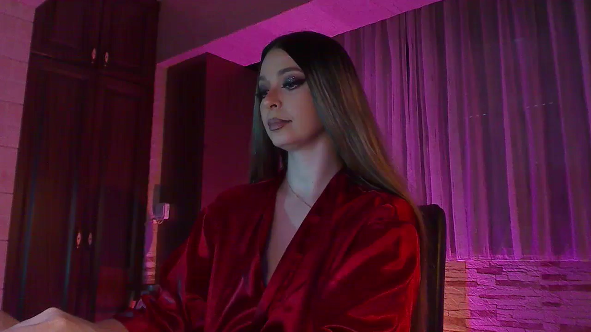Gallery image thumbnail from No_bo_dy's myfreecams stream on, 05/19/2024, 03:24 image 17 of 20