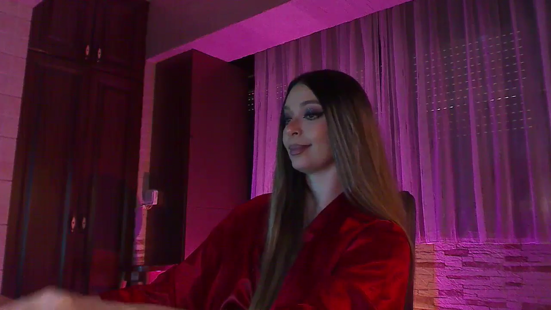 Gallery image thumbnail from No_bo_dy's myfreecams stream on, 05/19/2024, 03:24 image 20 of 20