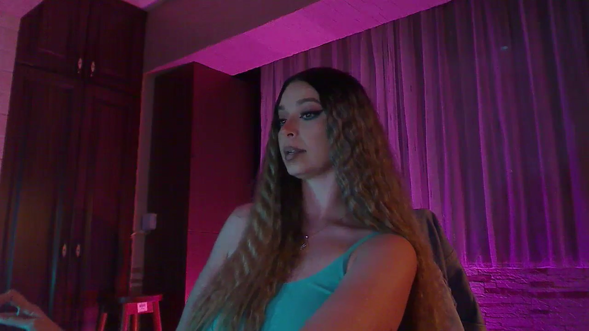 Gallery image thumbnail from No_bo_dy's myfreecams stream on, 05/23/2024, 23:21 image 5 of 20
