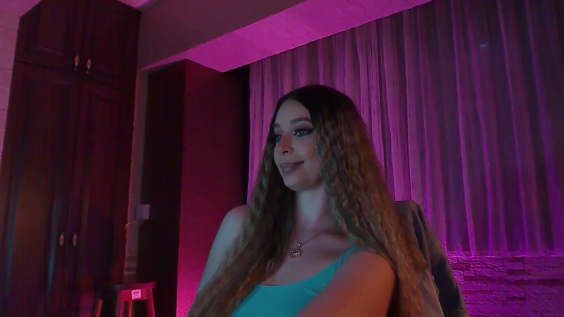 Gallery image thumbnail from No_bo_dy's myfreecams stream on, 05/23/2024, 23:21 image 14 of 20
