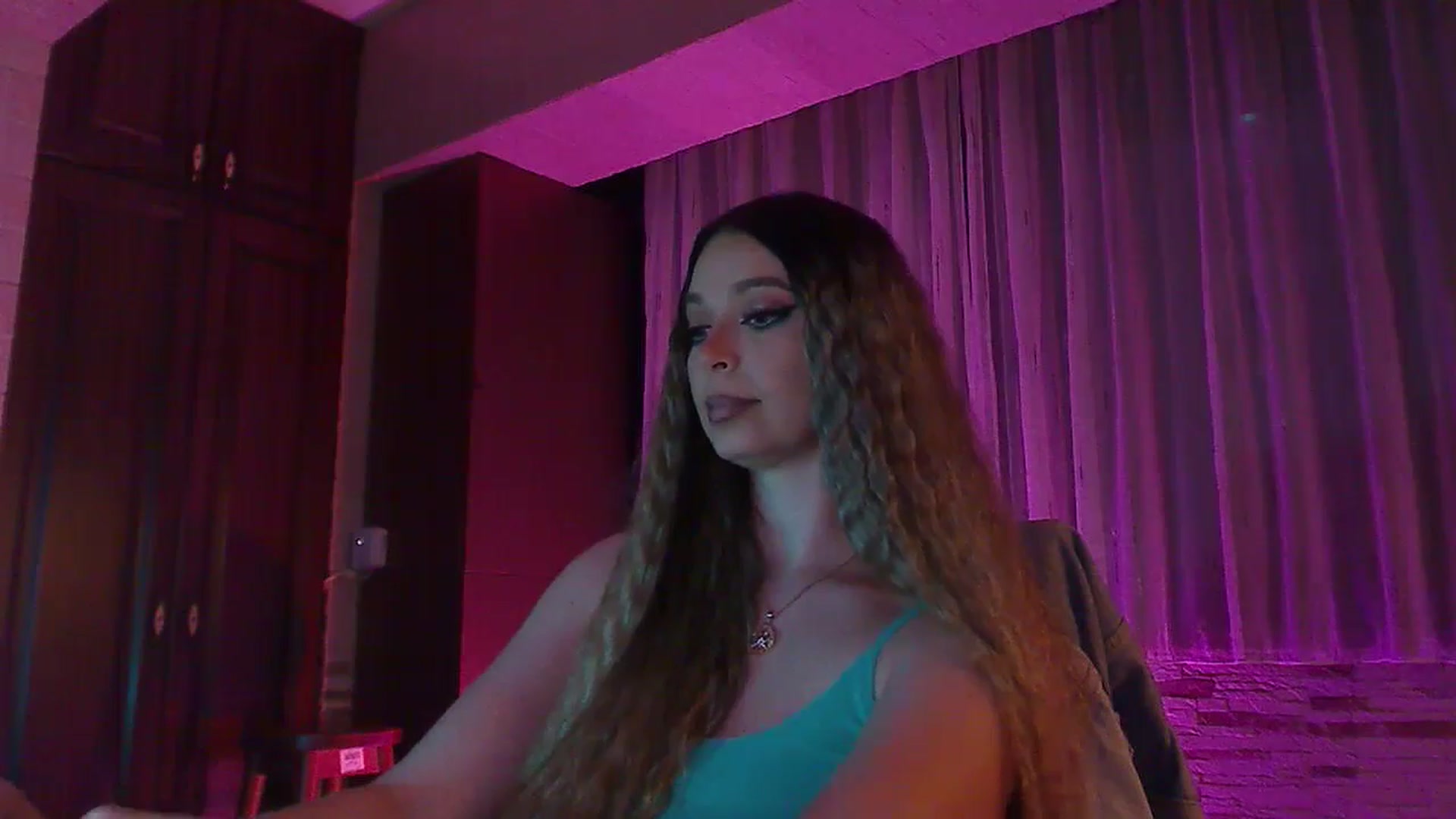 Gallery image thumbnail from No_bo_dy's myfreecams stream on, 05/24/2024, 01:42 image 2 of 20