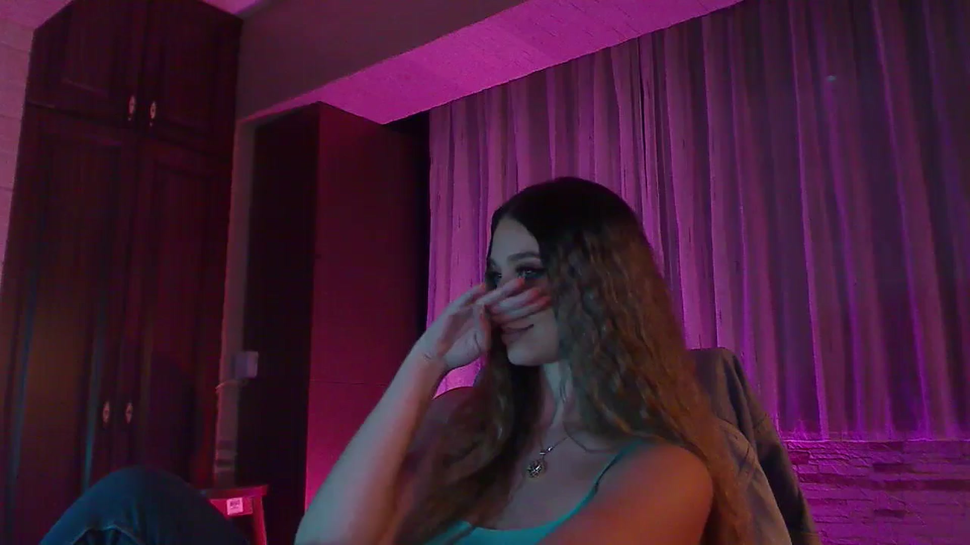 Gallery image thumbnail from No_bo_dy's myfreecams stream on, 05/24/2024, 01:42 image 17 of 20