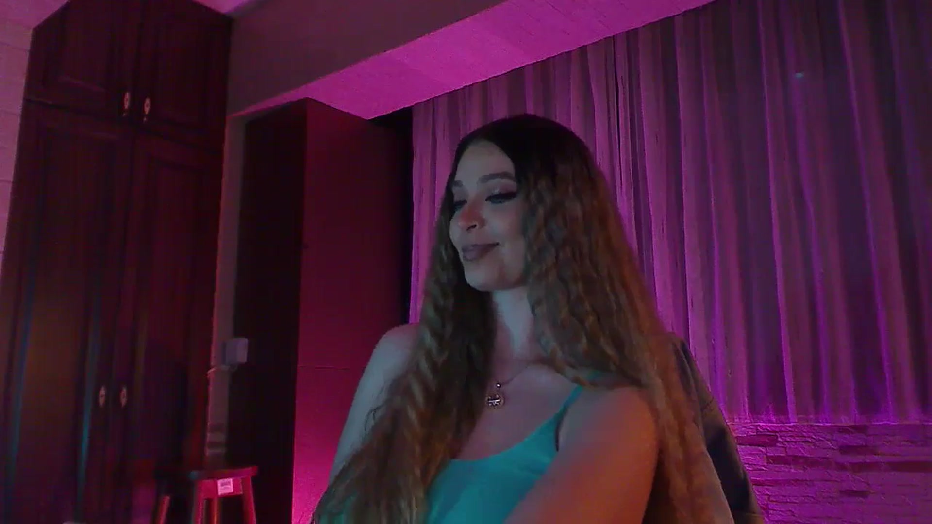 Gallery image thumbnail from No_bo_dy's myfreecams stream on, 05/24/2024, 01:42 image 6 of 20