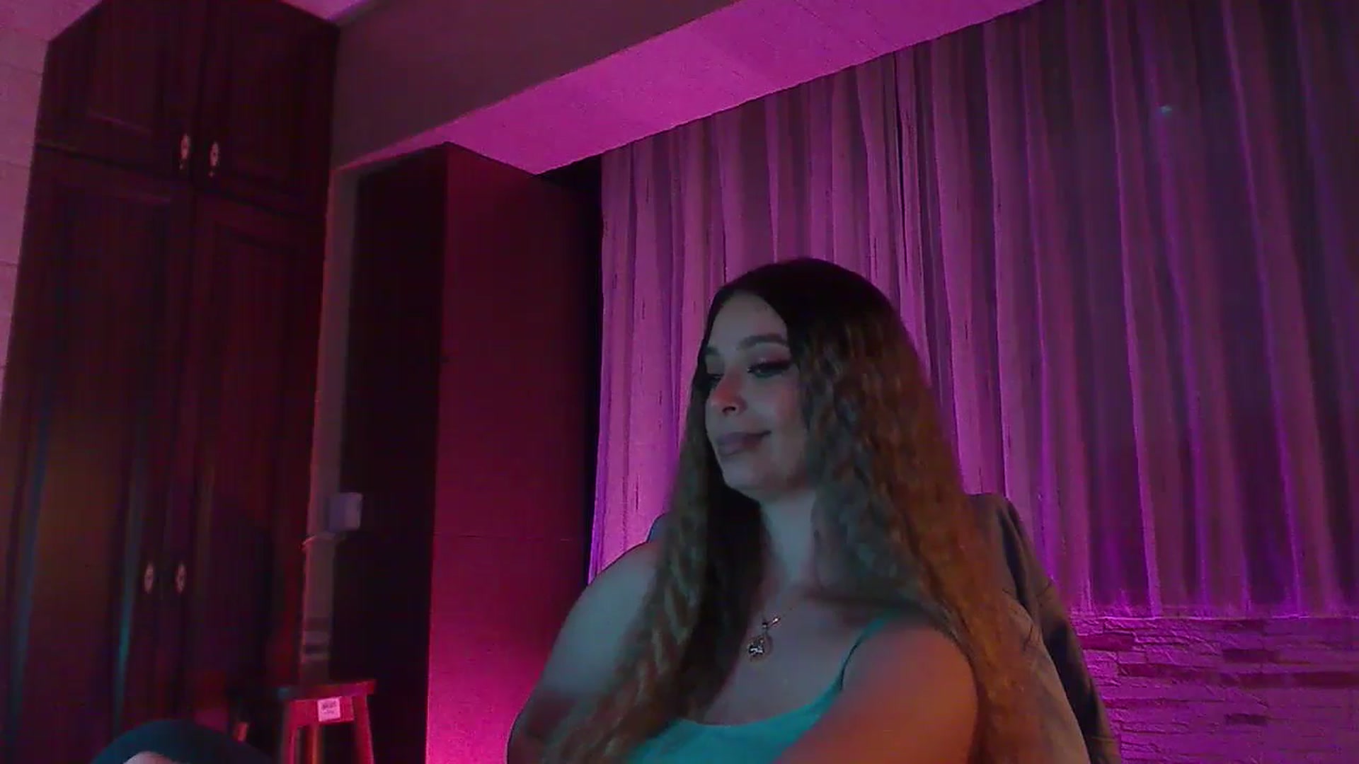 Gallery image thumbnail from No_bo_dy's myfreecams stream on, 05/24/2024, 01:42 image 13 of 20