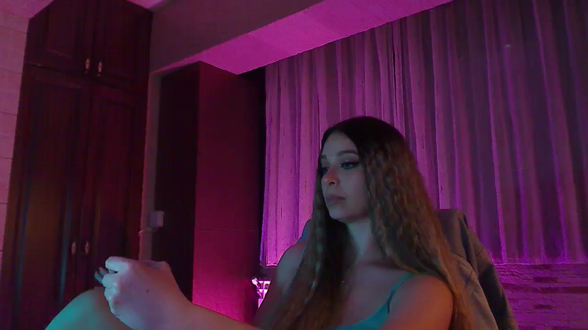 Gallery image thumbnail from No_bo_dy's myfreecams stream on, 05/24/2024, 04:06 image 2 of 20