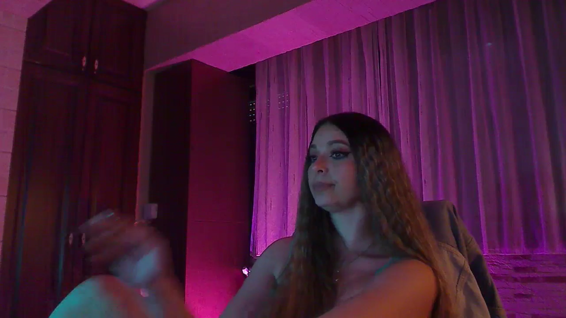 Gallery image thumbnail from No_bo_dy's myfreecams stream on, 05/24/2024, 04:06 image 12 of 20
