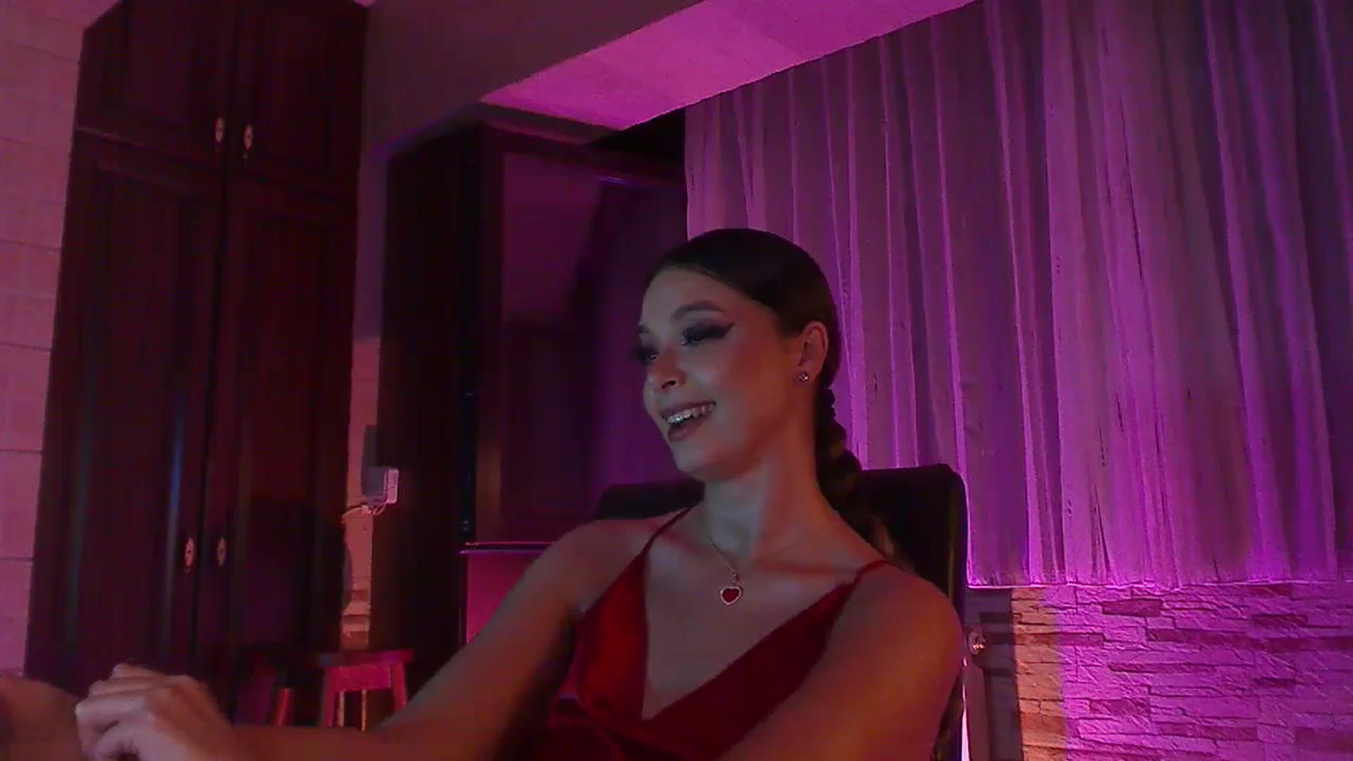 Gallery image thumbnail from No_bo_dy's myfreecams stream on, 07/09/2024, 24:57 image 18 of 20