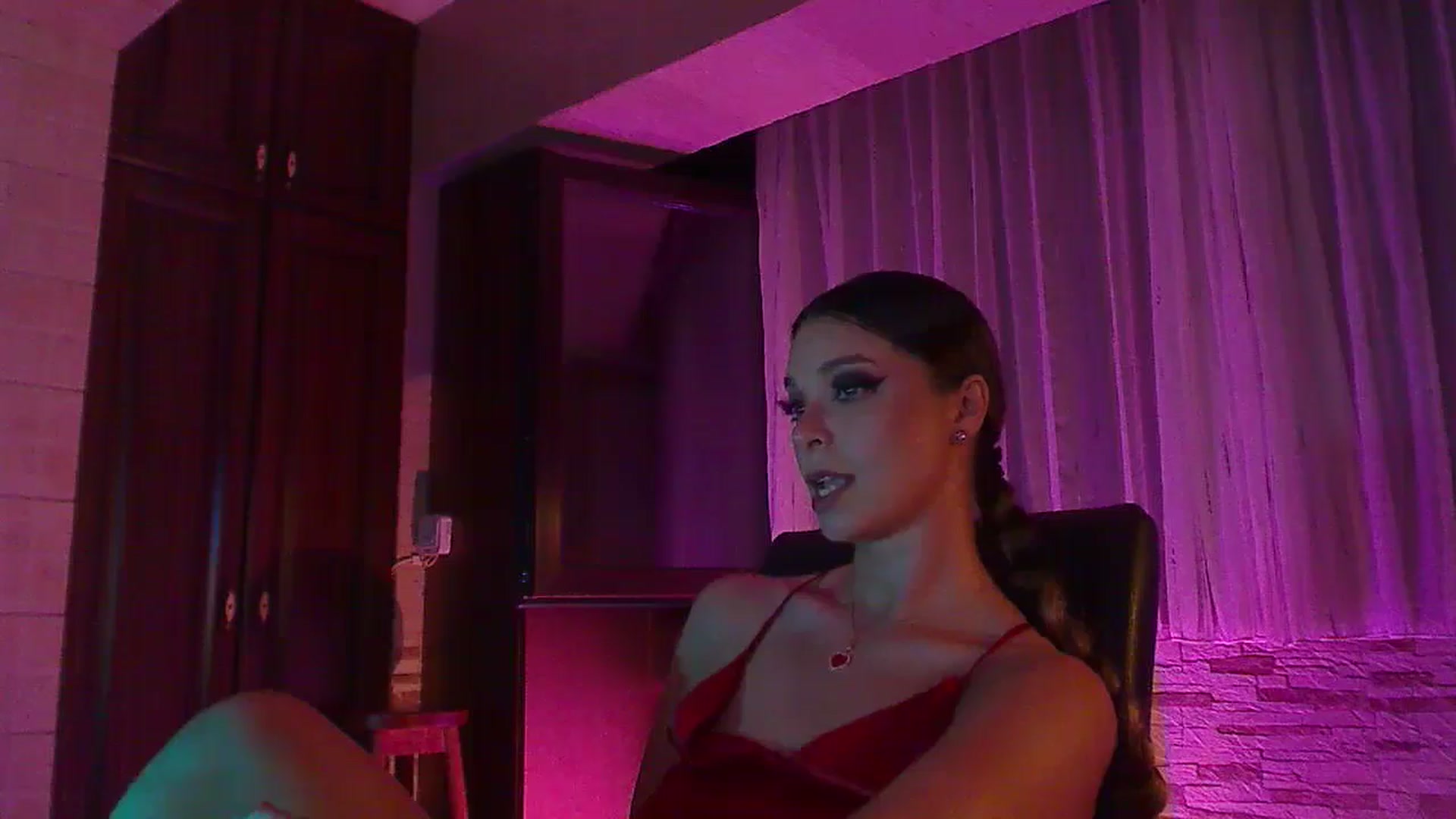 Gallery image thumbnail from No_bo_dy's myfreecams stream on, 07/09/2024, 02:39 image 9 of 20
