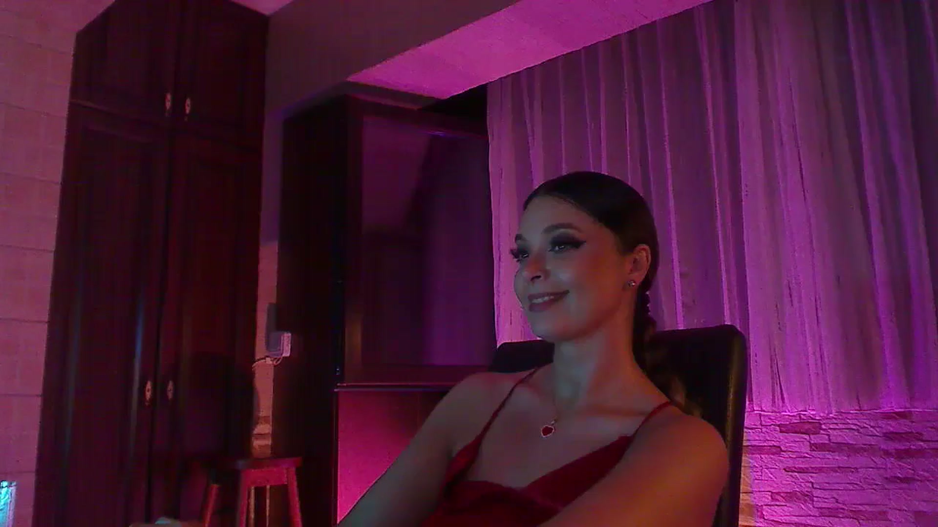 Gallery image thumbnail from No_bo_dy's myfreecams stream on, 07/09/2024, 02:39 image 11 of 20