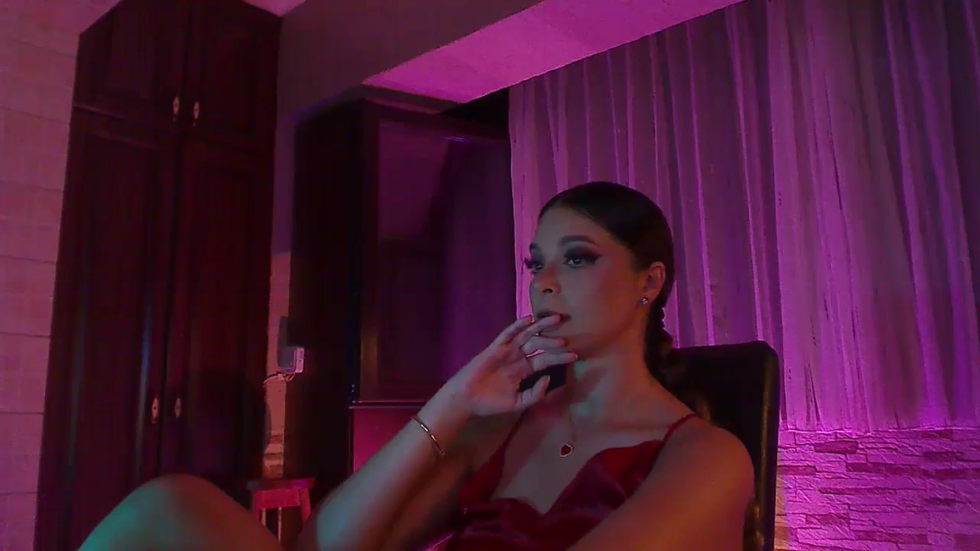 Gallery image thumbnail from No_bo_dy's myfreecams stream on, 07/09/2024, 02:39 image 2 of 20