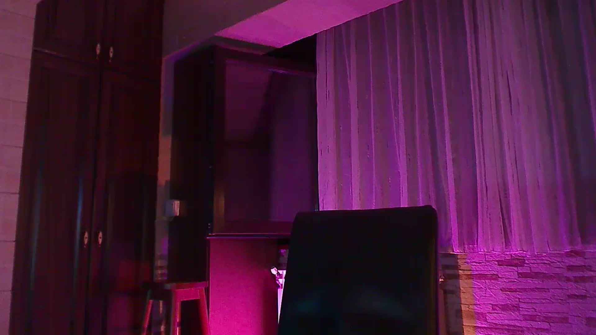 Gallery image thumbnail from No_bo_dy's myfreecams stream on, 07/11/2024, 23:08 image 12 of 20