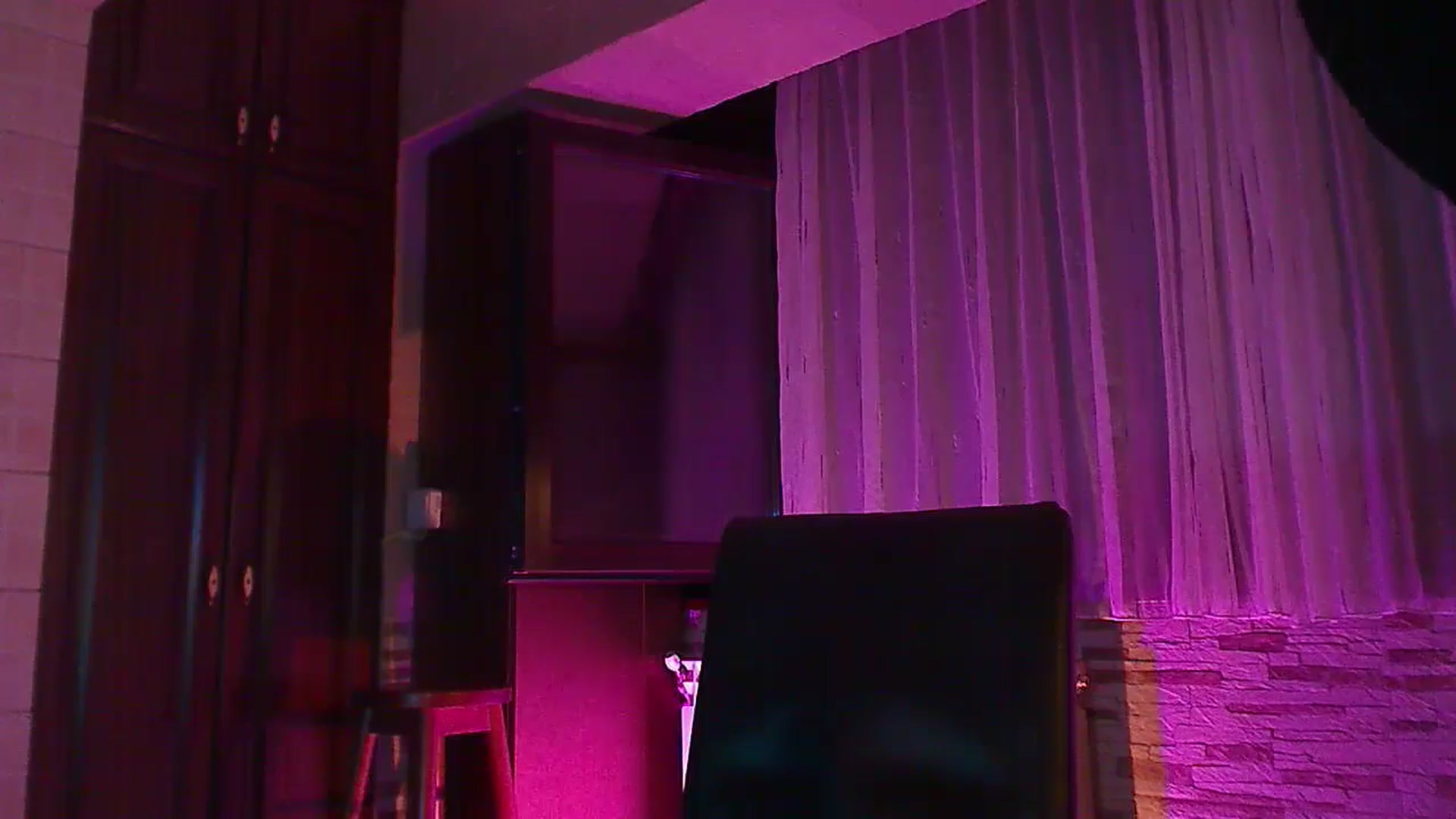 Gallery image thumbnail from No_bo_dy's myfreecams stream on, 07/11/2024, 23:08 image 13 of 20