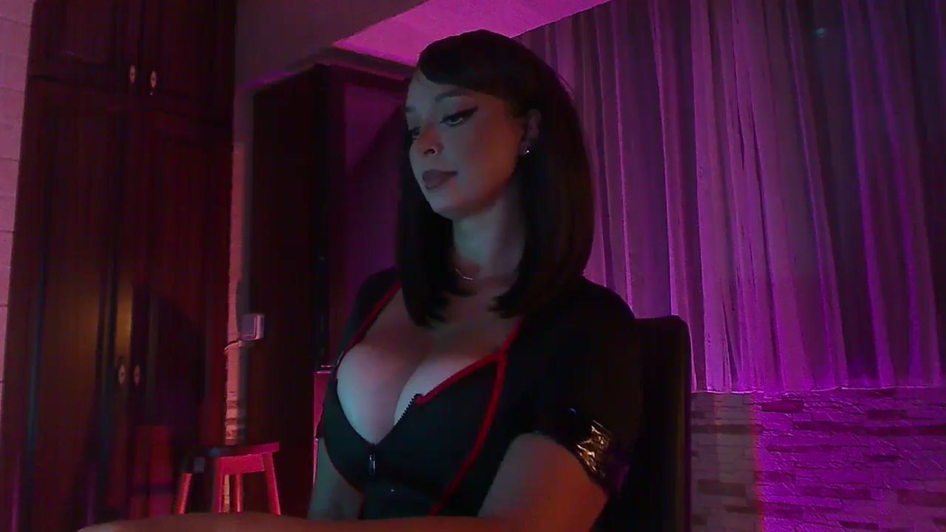 Gallery image thumbnail from No_bo_dy's myfreecams stream on, 08/24/2024, 23:26 image 19 of 20
