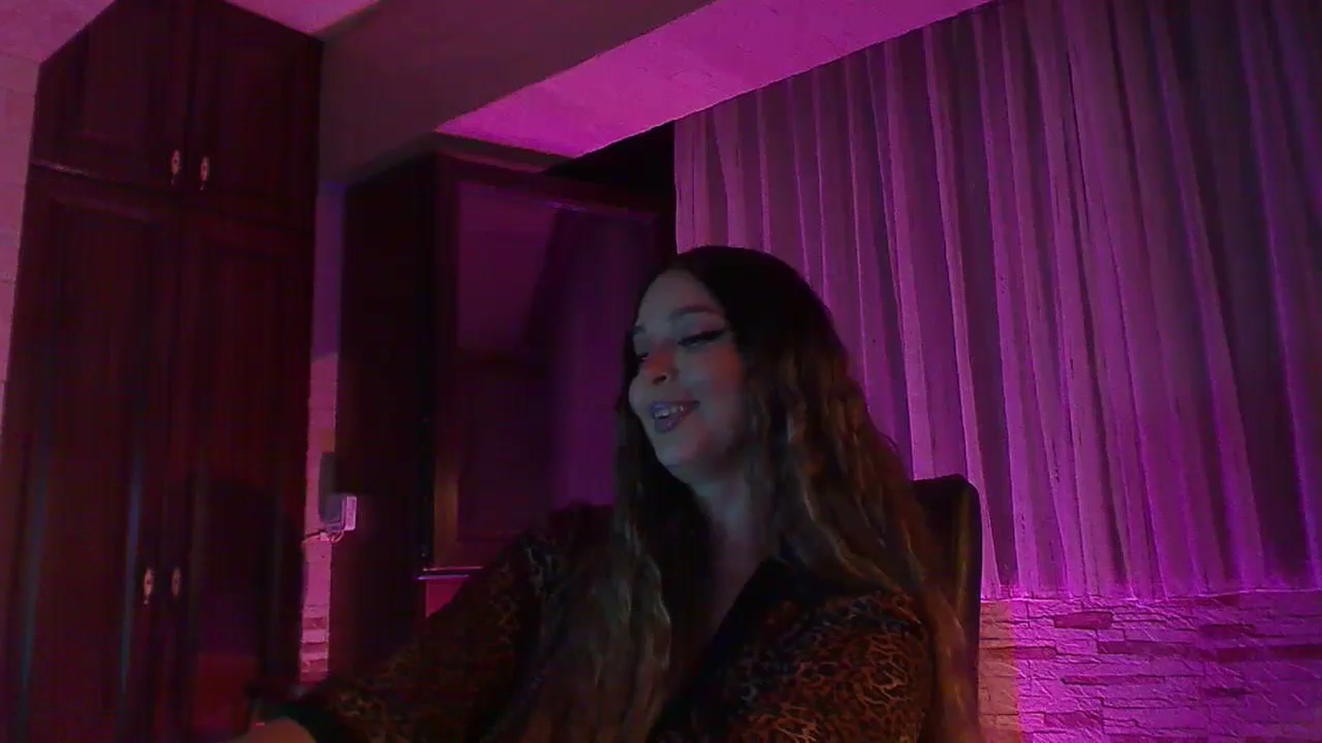 Gallery image thumbnail from No_bo_dy's myfreecams stream on, 09/02/2024, 01:04 image 16 of 20