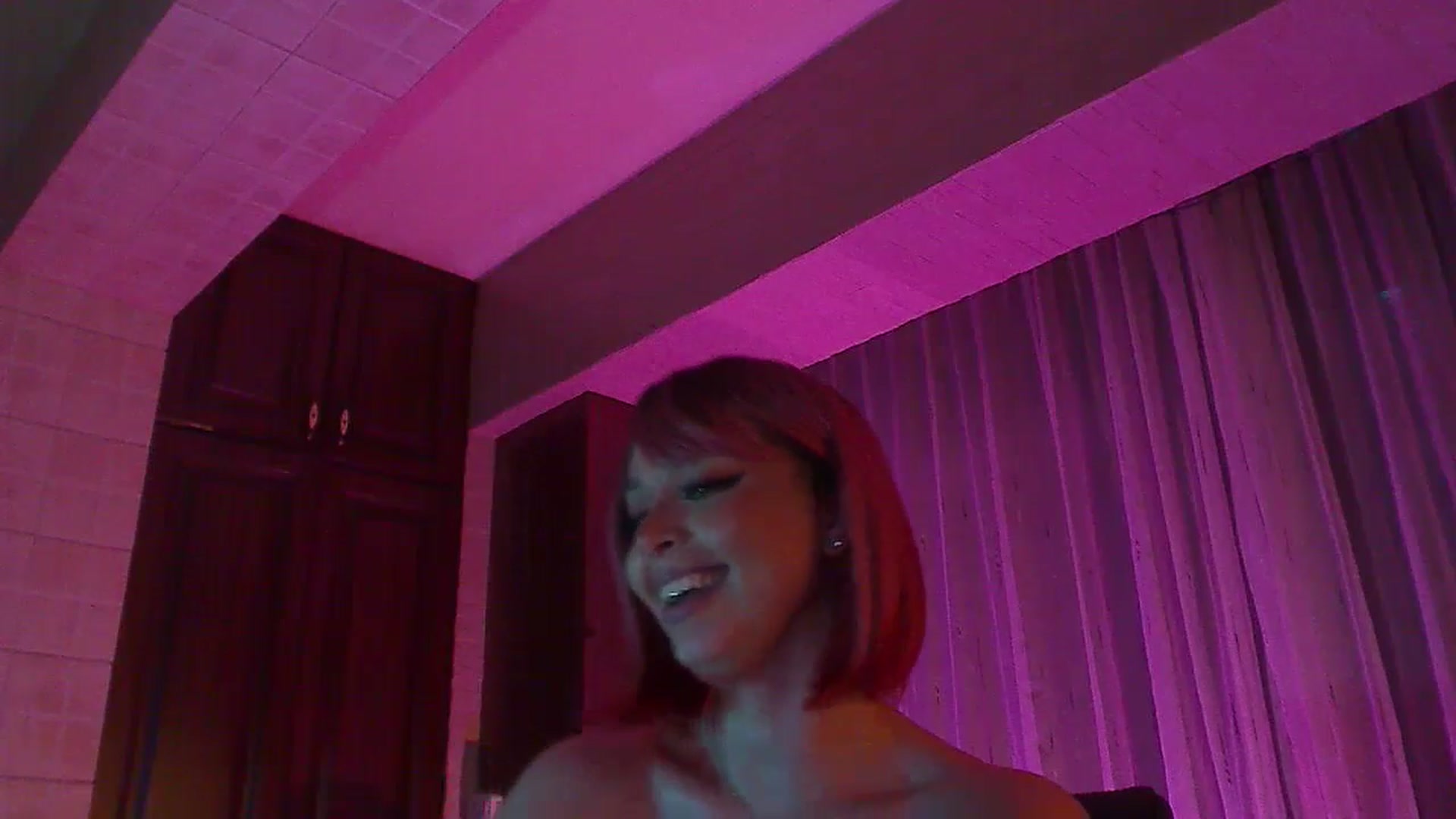 Gallery image thumbnail from No_bo_dy's myfreecams stream on, 09/20/2024, 02:05 image 13 of 20