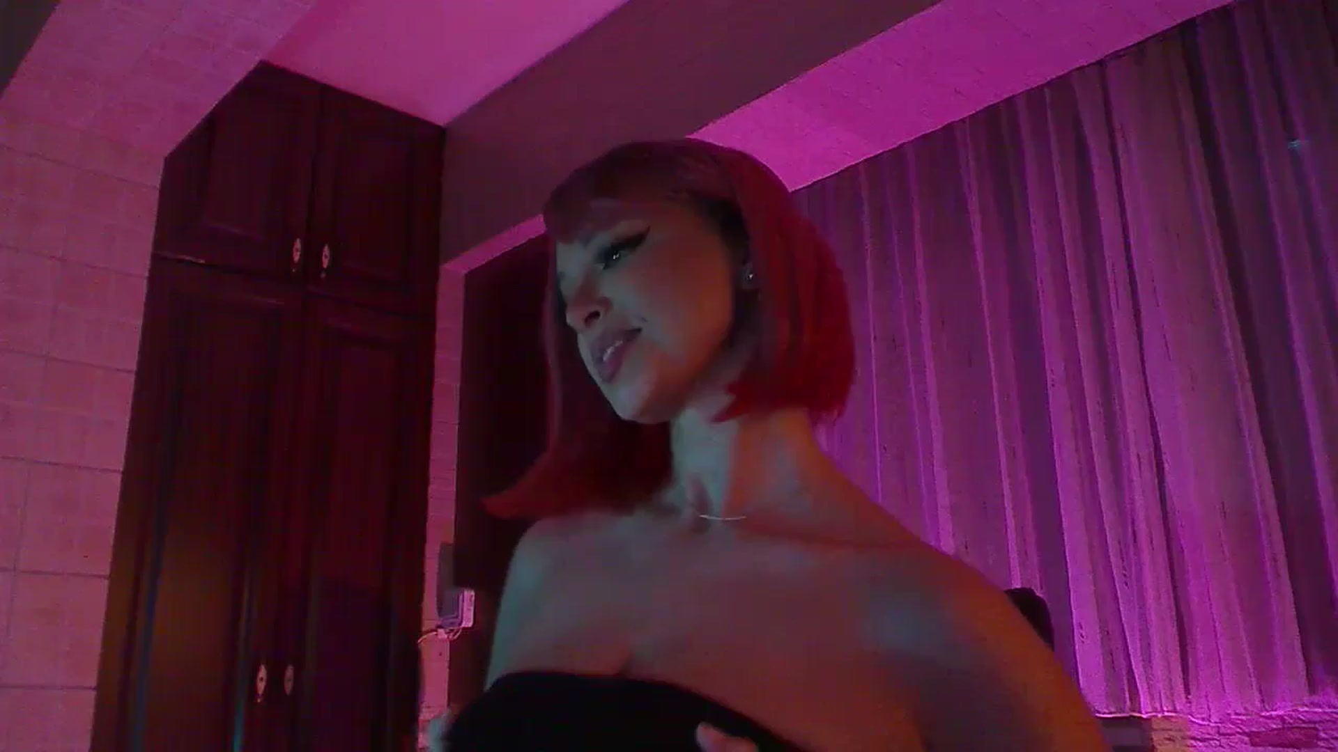 Gallery image thumbnail from No_bo_dy's myfreecams stream on, 09/20/2024, 02:05 image 7 of 20