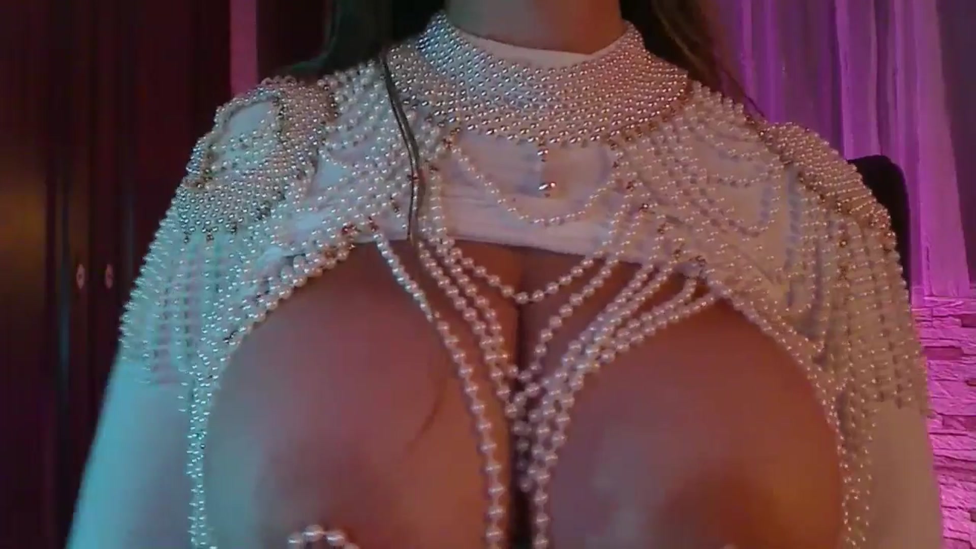 Gallery image thumbnail from No_bo_dy's myfreecams stream on, 10/13/2024, 02:42 image 20 of 20