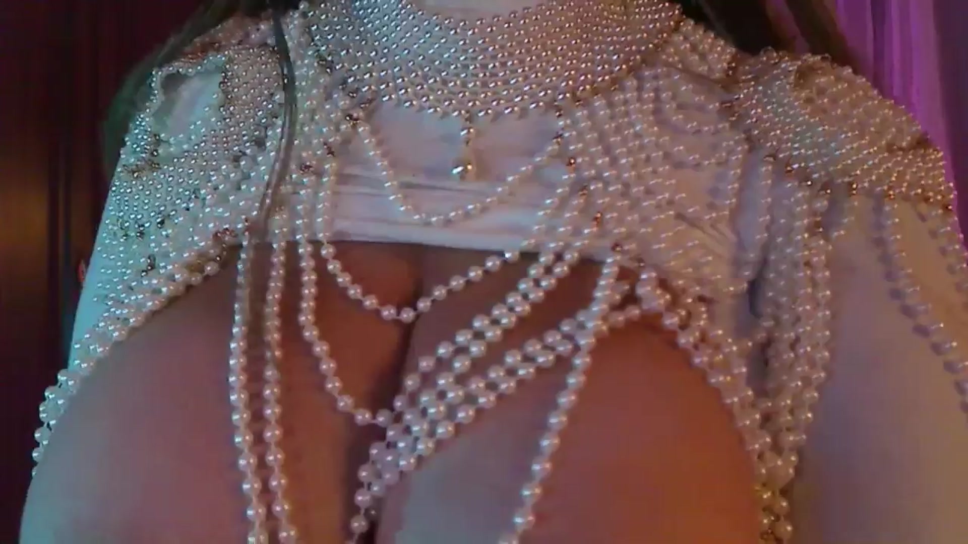 Gallery image thumbnail from No_bo_dy's myfreecams stream on, 10/13/2024, 02:42 image 17 of 20