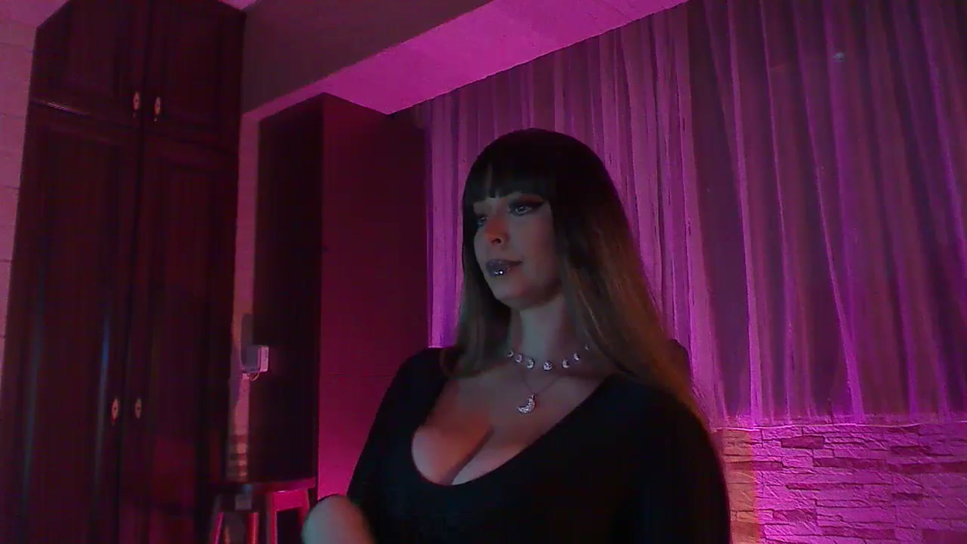 Gallery image thumbnail from No_bo_dy's myfreecams stream on, 10/27/2024, 02:05 image 11 of 20