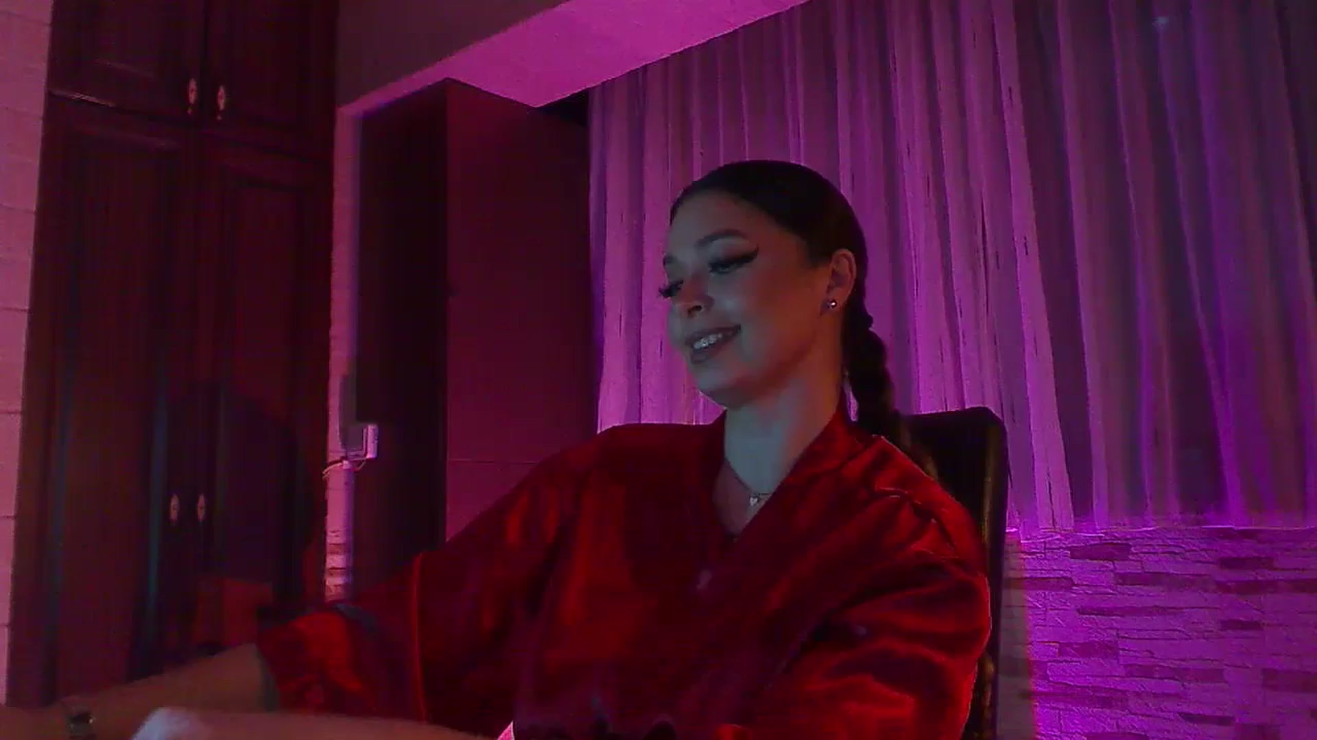 Gallery image thumbnail from No_bo_dy's myfreecams stream on, 11/04/2024, 02:09 image 17 of 20
