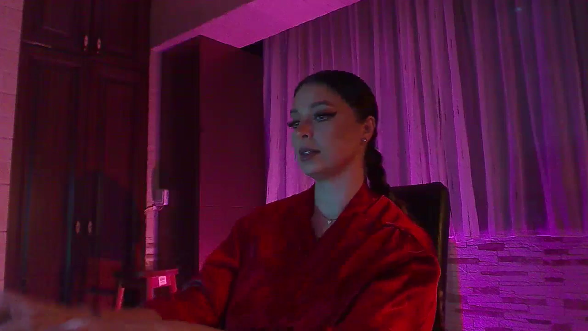 Gallery image thumbnail from No_bo_dy's myfreecams stream on, 11/04/2024, 02:09 image 18 of 20