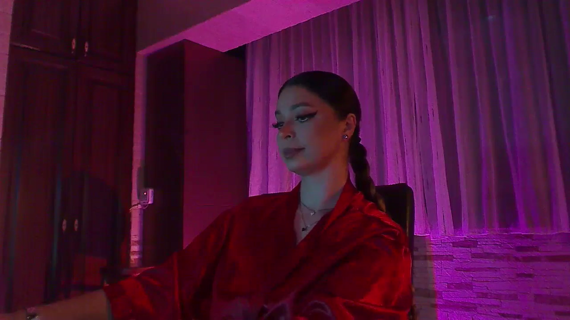 Gallery image thumbnail from No_bo_dy's myfreecams stream on, 11/04/2024, 02:09 image 4 of 20