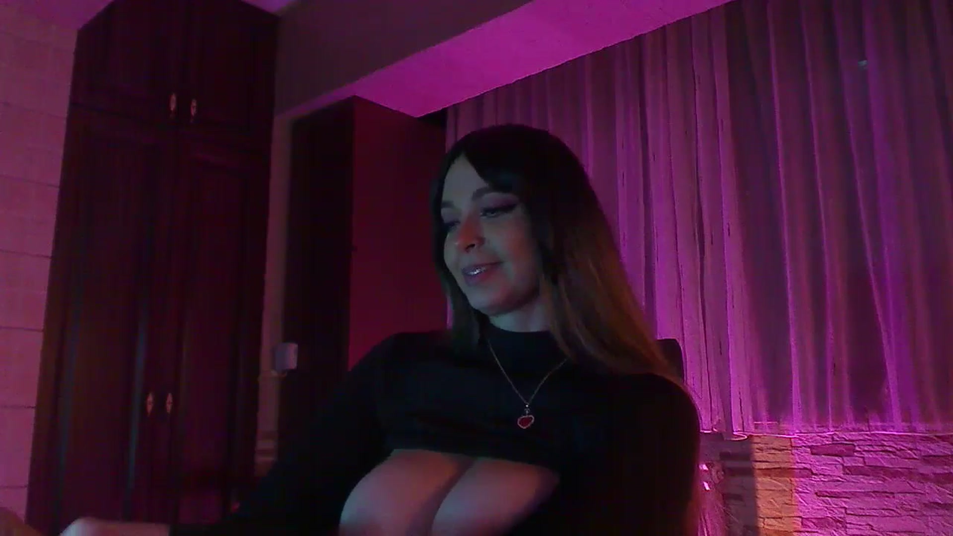 Gallery image thumbnail from No_bo_dy's myfreecams stream on, 12/02/2024, 03:07 image 17 of 20
