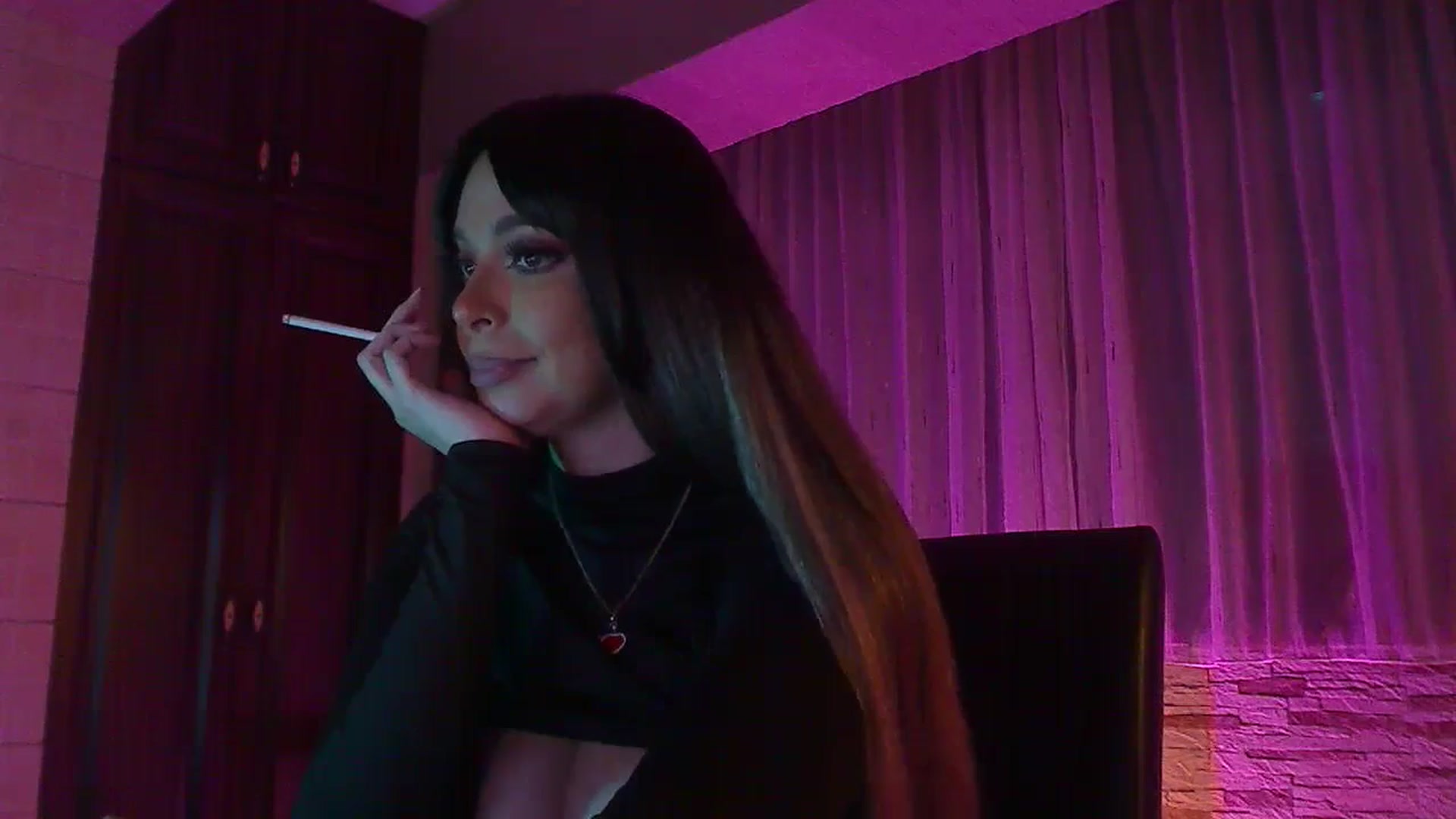 Gallery image thumbnail from No_bo_dy's myfreecams stream on, 12/02/2024, 03:07 image 11 of 20