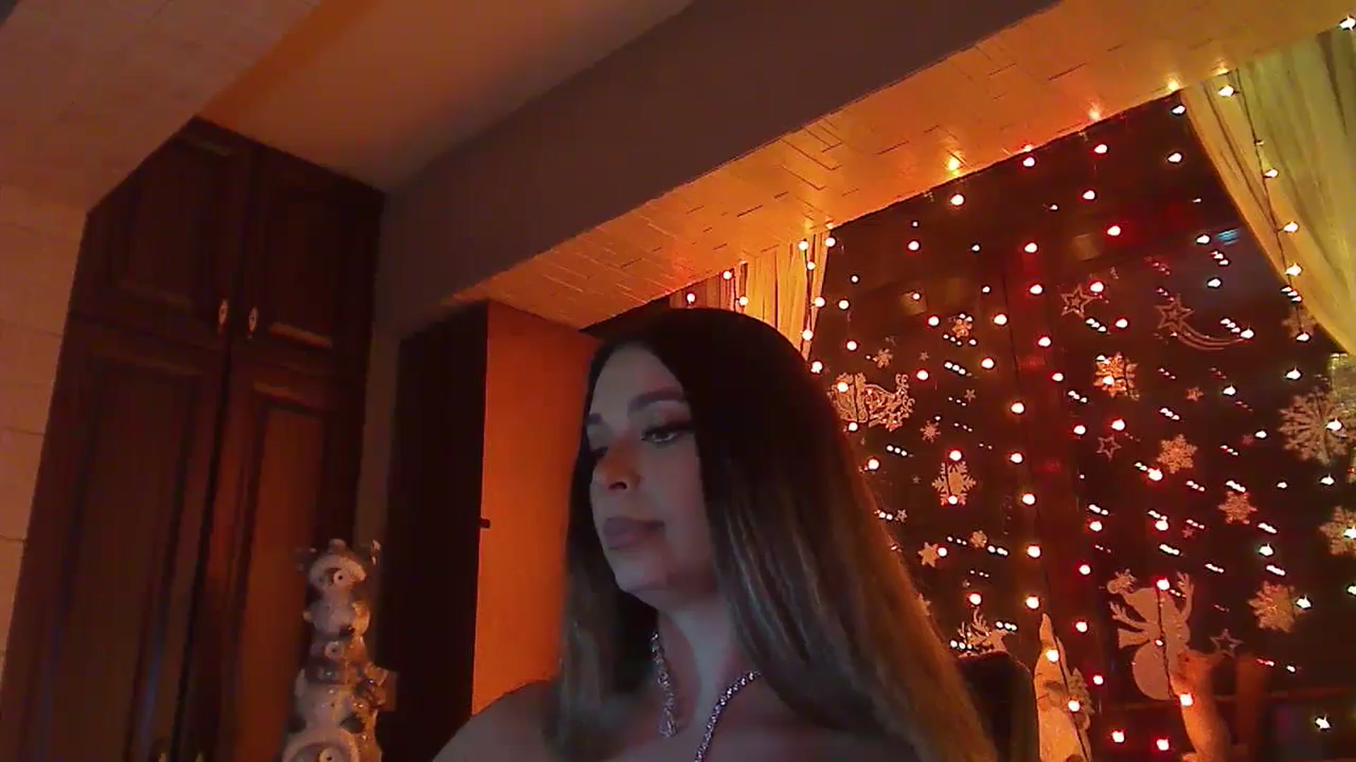 Gallery image thumbnail from No_bo_dy's myfreecams stream on, 01/03/2025, 02:00 image 13 of 20