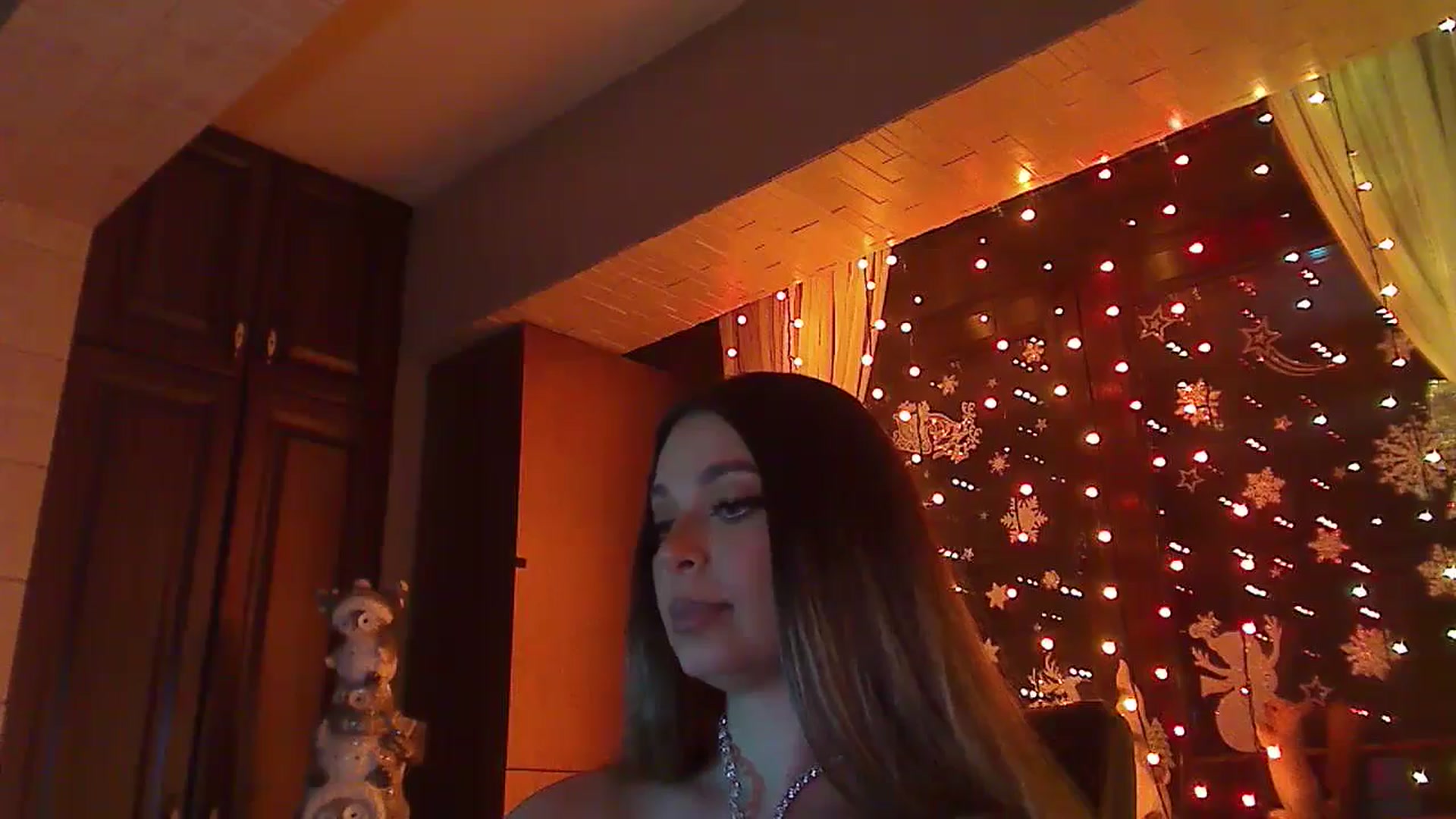Gallery image thumbnail from No_bo_dy's myfreecams stream on, 01/03/2025, 02:00 image 20 of 20