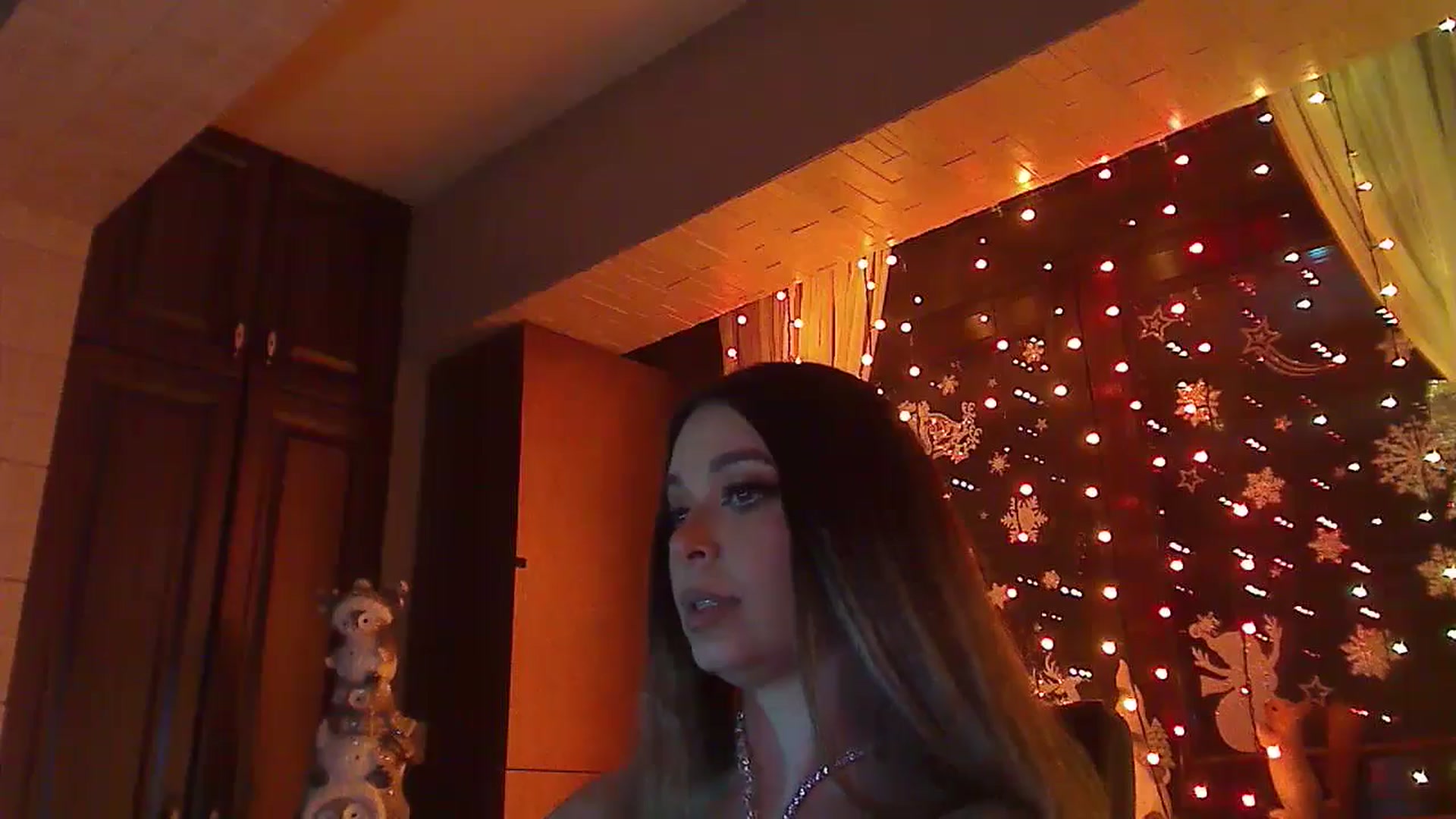 Gallery image thumbnail from No_bo_dy's myfreecams stream on, 01/03/2025, 02:00 image 16 of 20