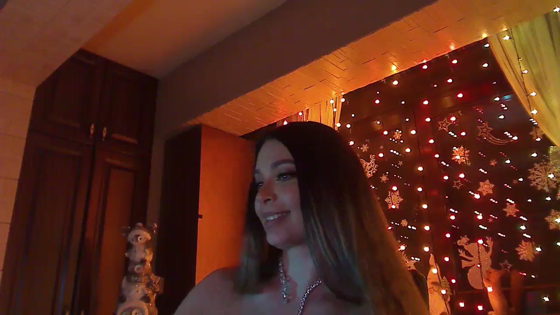 Gallery image thumbnail from No_bo_dy's myfreecams stream on, 01/03/2025, 02:00 image 10 of 20