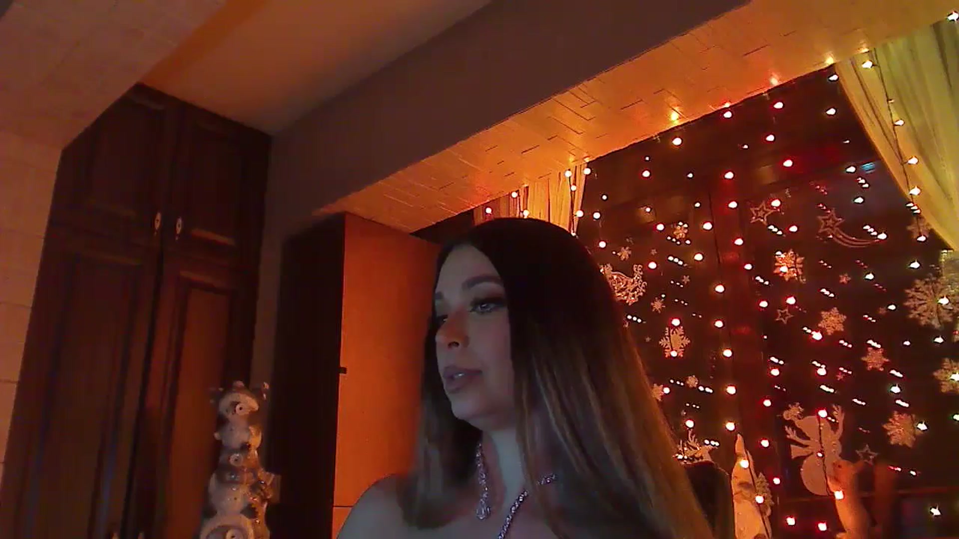 Gallery image thumbnail from No_bo_dy's myfreecams stream on, 01/03/2025, 02:00 image 12 of 20