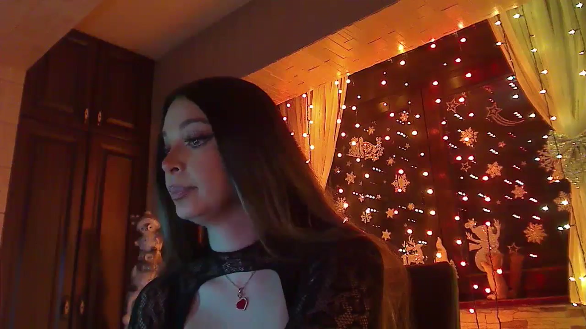 Gallery image thumbnail from No_bo_dy's myfreecams stream on, 01/12/2025, 02:52 image 8 of 20