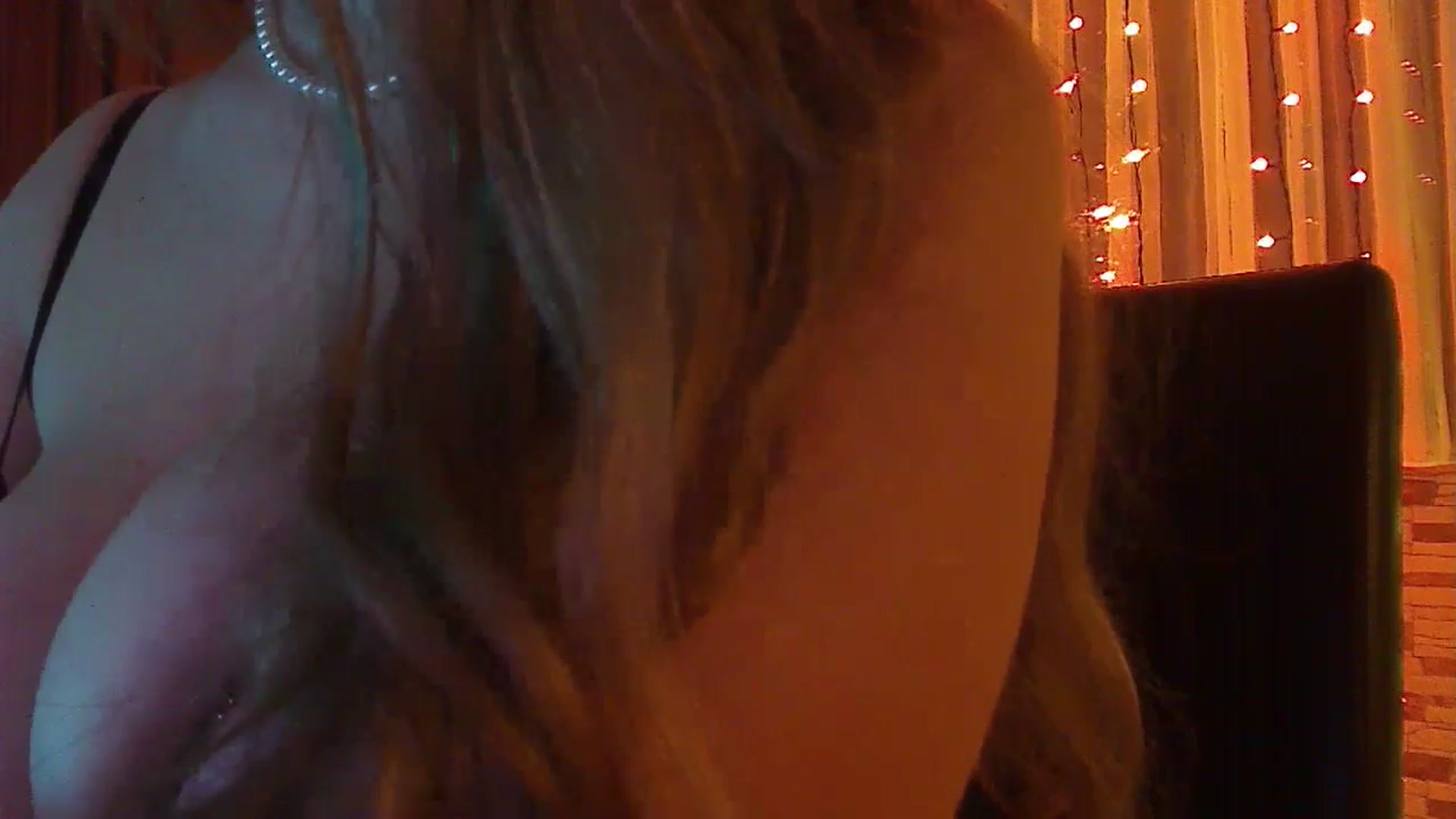 Gallery image thumbnail from No_bo_dy's myfreecams stream on, 01/18/2025, 03:01 image 13 of 20