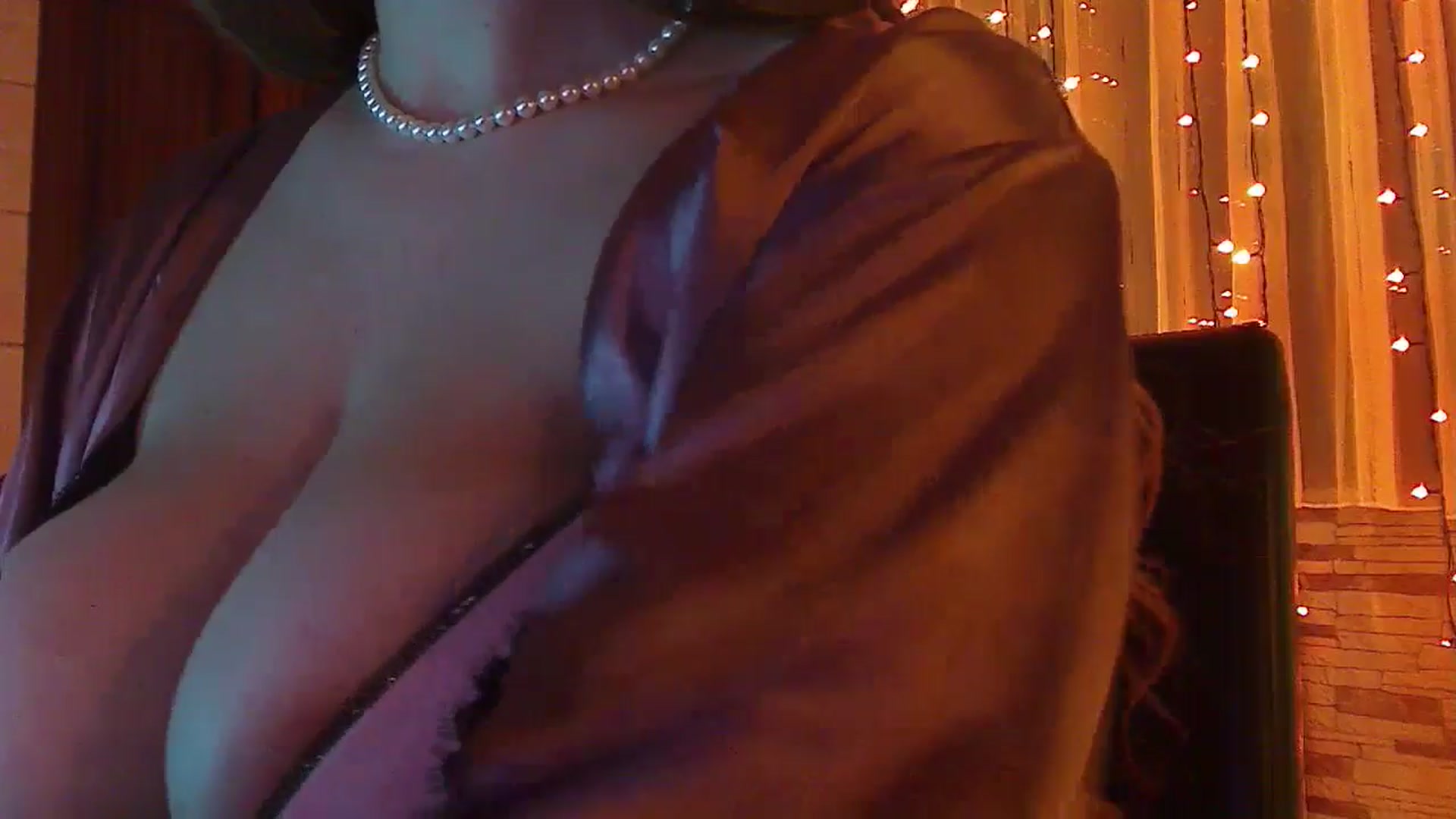 Gallery image thumbnail from No_bo_dy's myfreecams stream on, 01/18/2025, 03:01 image 9 of 20